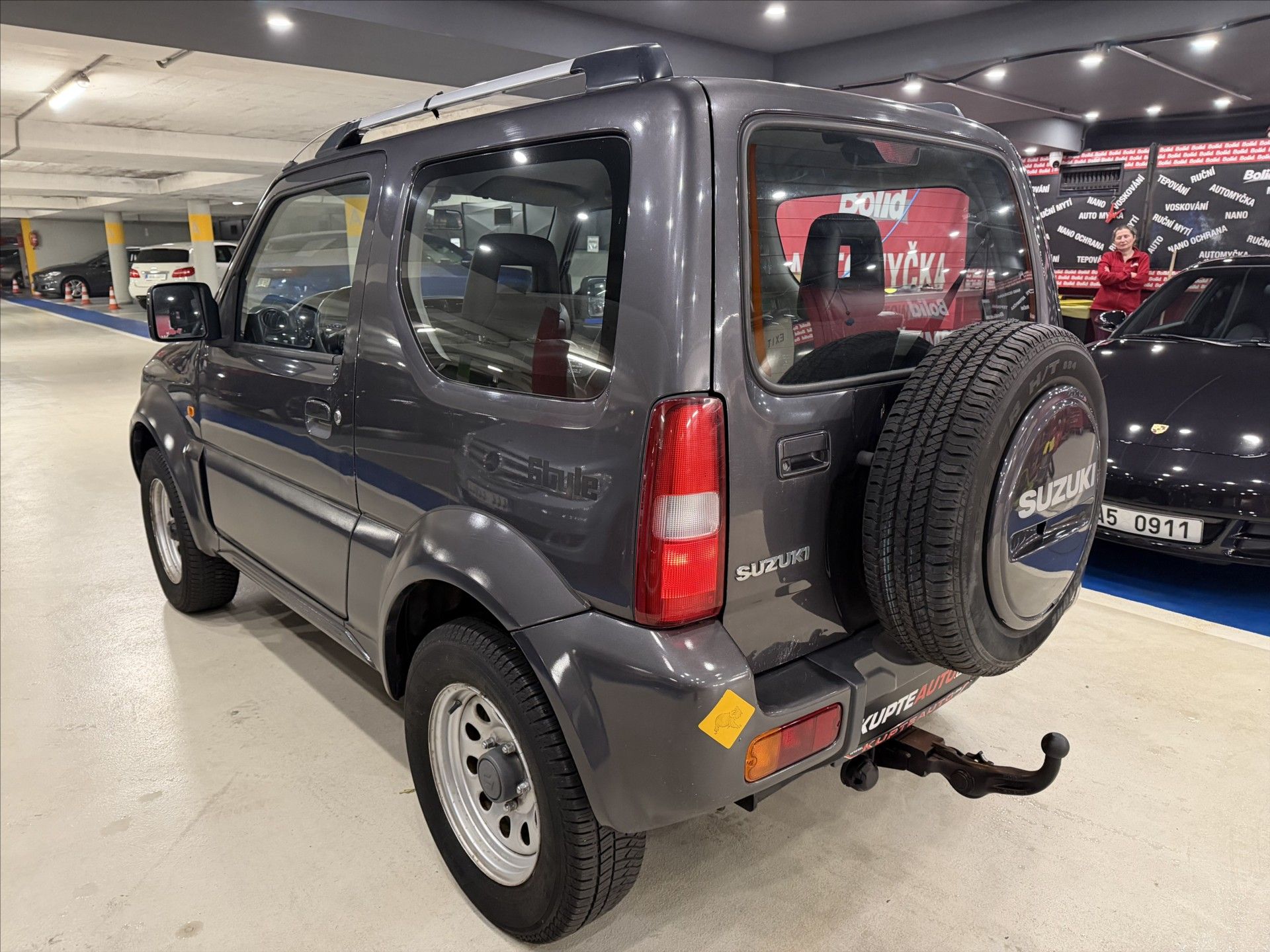 Suzuki Jimny, 1,3 i - 4X4 - KLIMA - STYLE - fotka 4