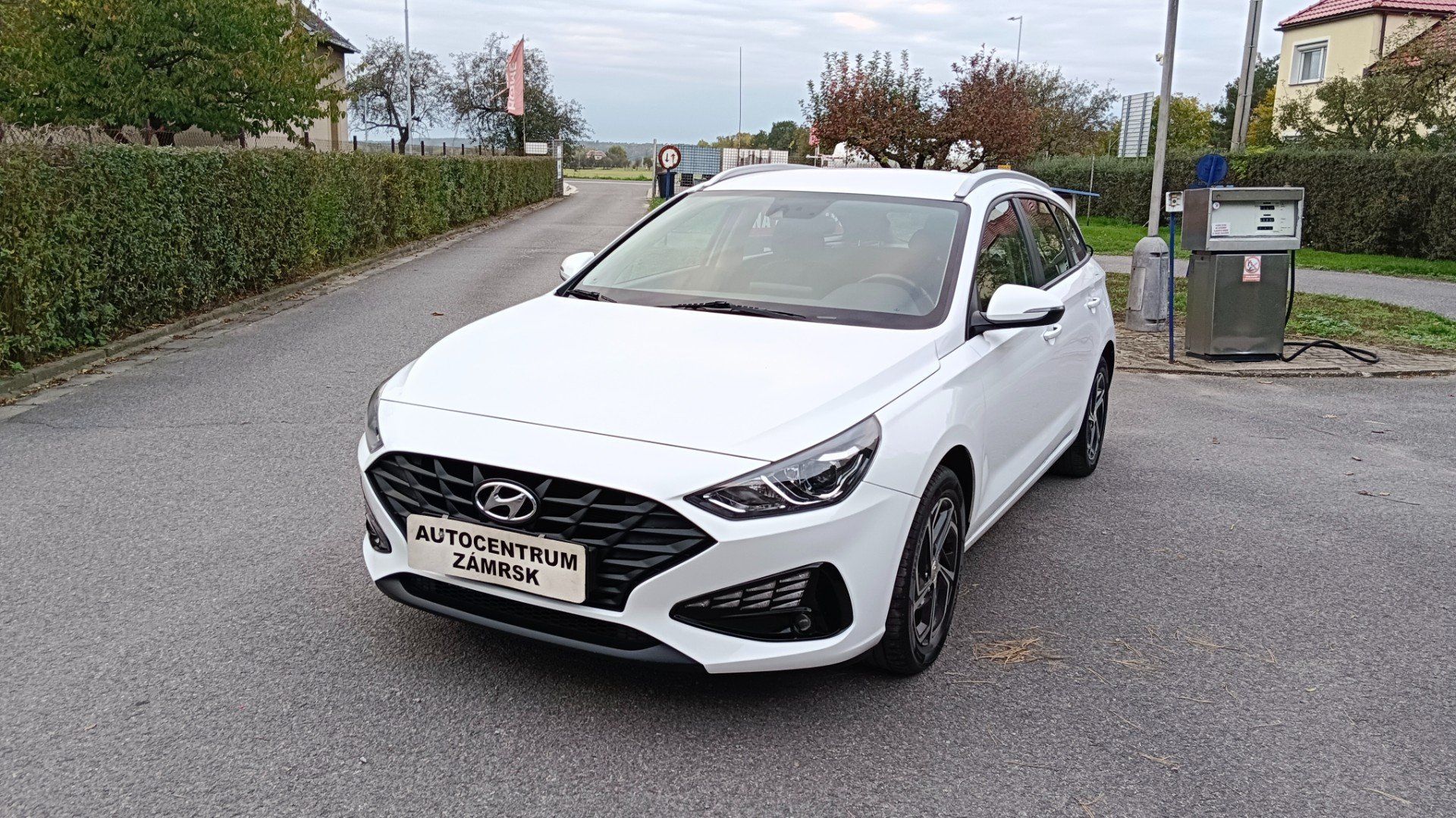 Hyundai i30, 1.5 I 80 KW Odpočet dph - fotka 3