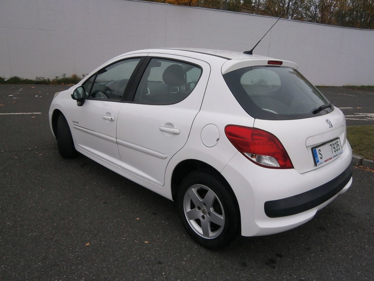 Peugeot 207, 1,4i  54kW KLIMA SER.K.NOV.STK - fotka 3