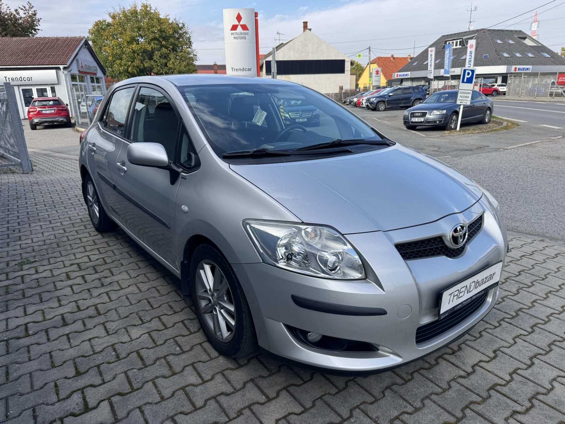 Toyota Auris, 1,6VVT-i EXCLUSIVE, ČR - fotka 2