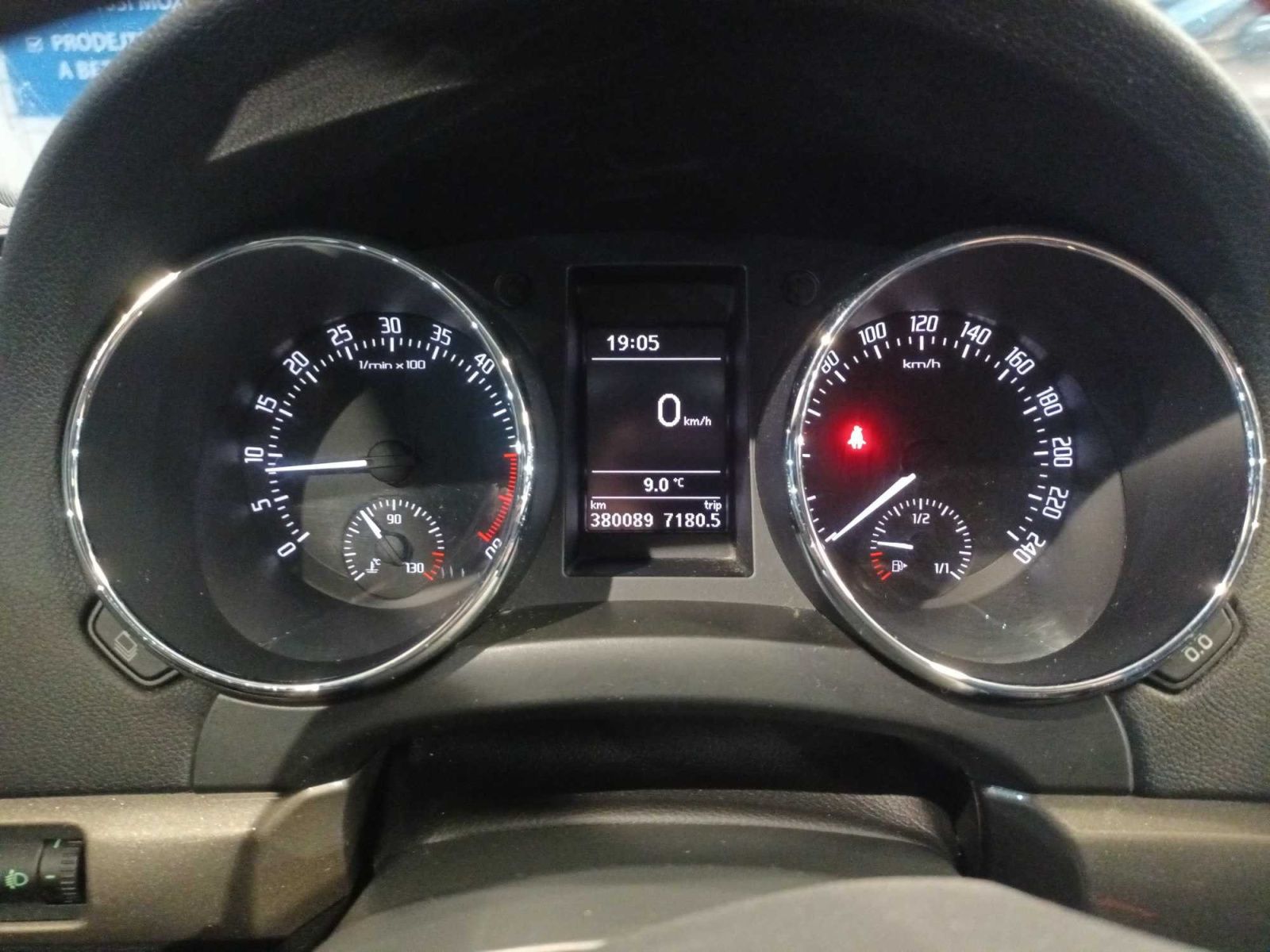 Škoda Yeti, 2.0 TDI, Elegance - fotka 3