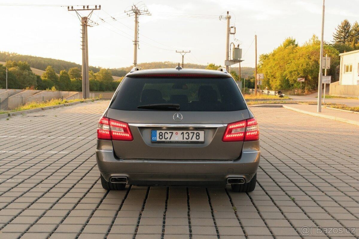 Mercedes-Benz Třídy E, S212 E 350 CDI 195 kW 4MATIC - fotka 6