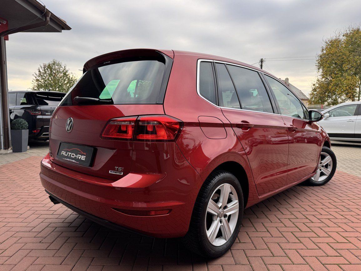 Volkswagen Golf Sportsvan, 1.4TSi HighLine Xenony Navi - fotka 2