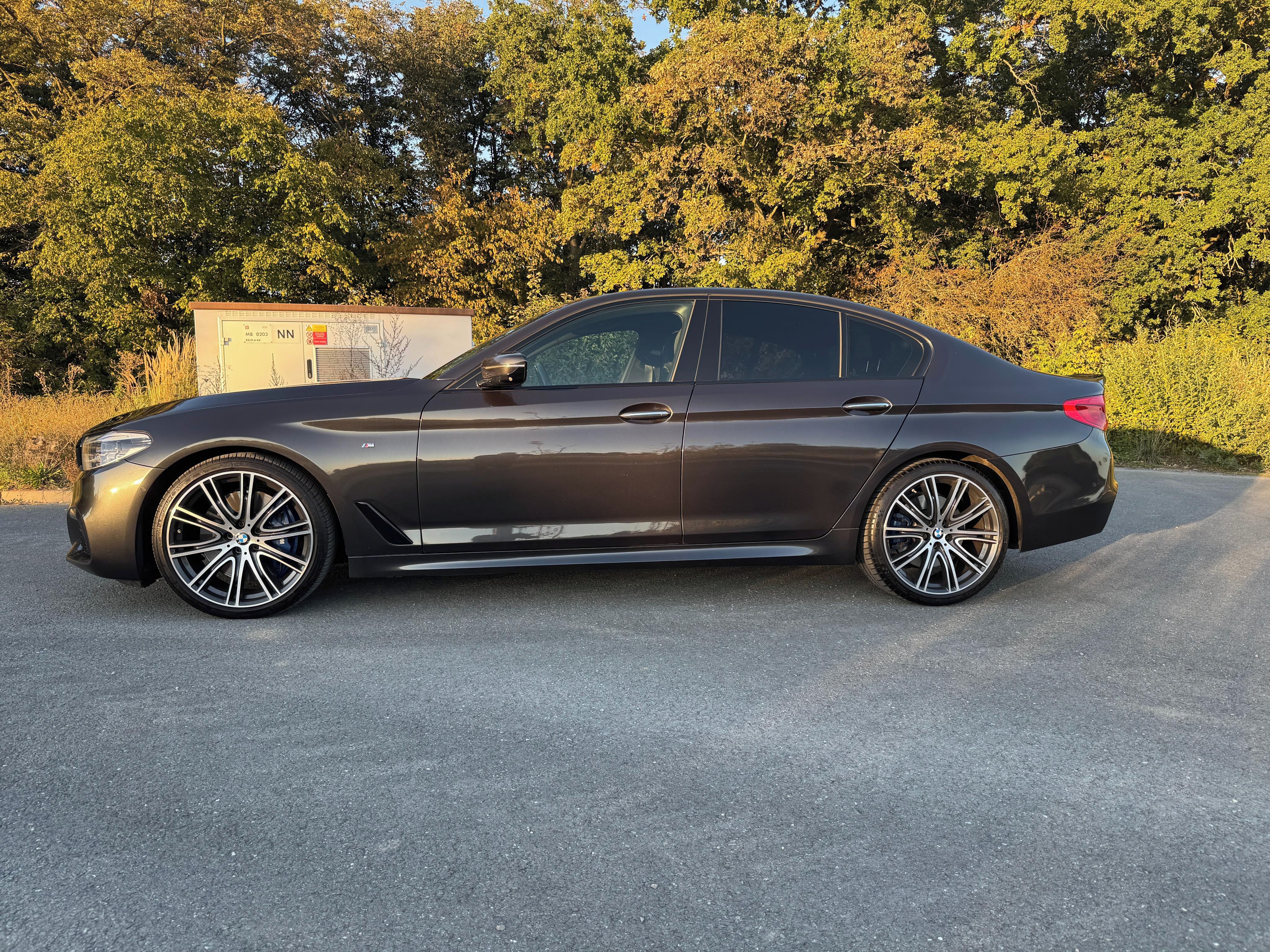 BMW Řada 5, BMW 540i M Performance xDrive - fotka 2