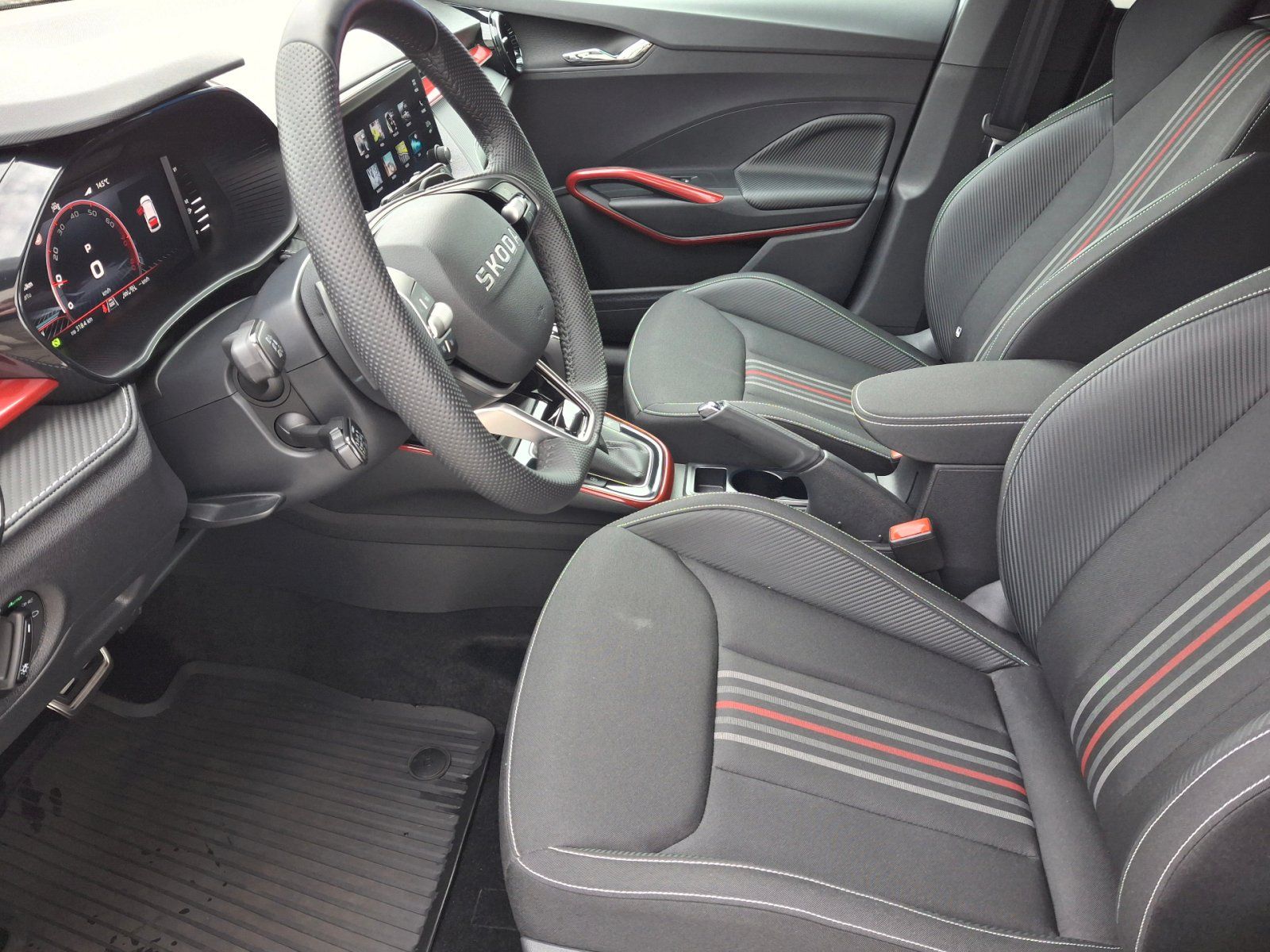 Škoda Fabia, Monte Carlo DSG 1,5TSi 110kW - fotka 6