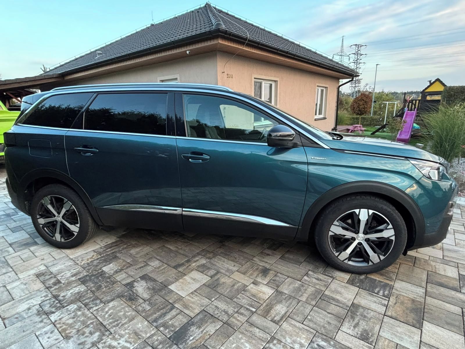 Peugeot 5008, 2,0HDi MAN GT-line-plný servis - fotka 3