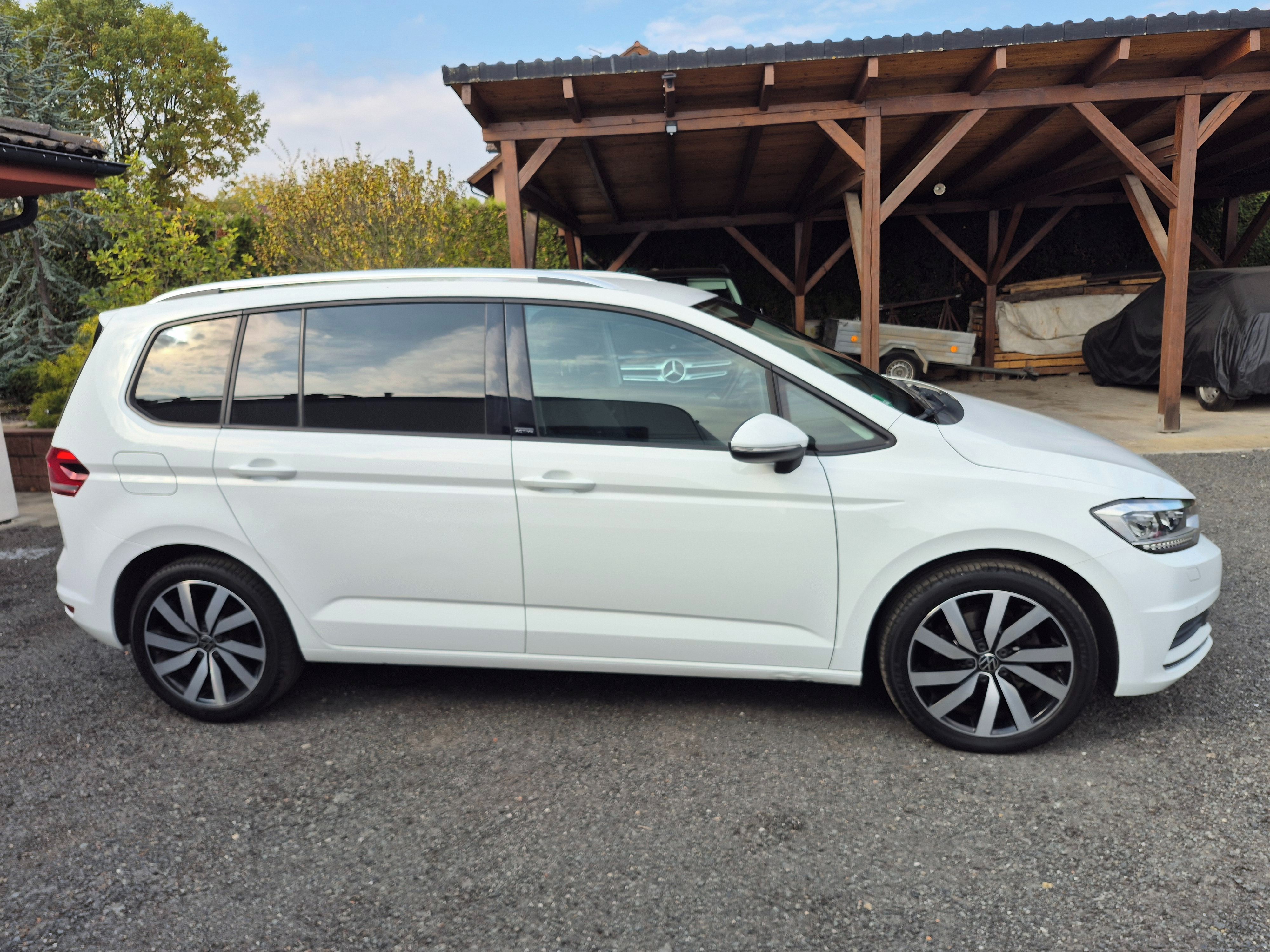 Volkswagen Touran, VW Touran 2,0 tdi DSG 7 míst - fotka 6