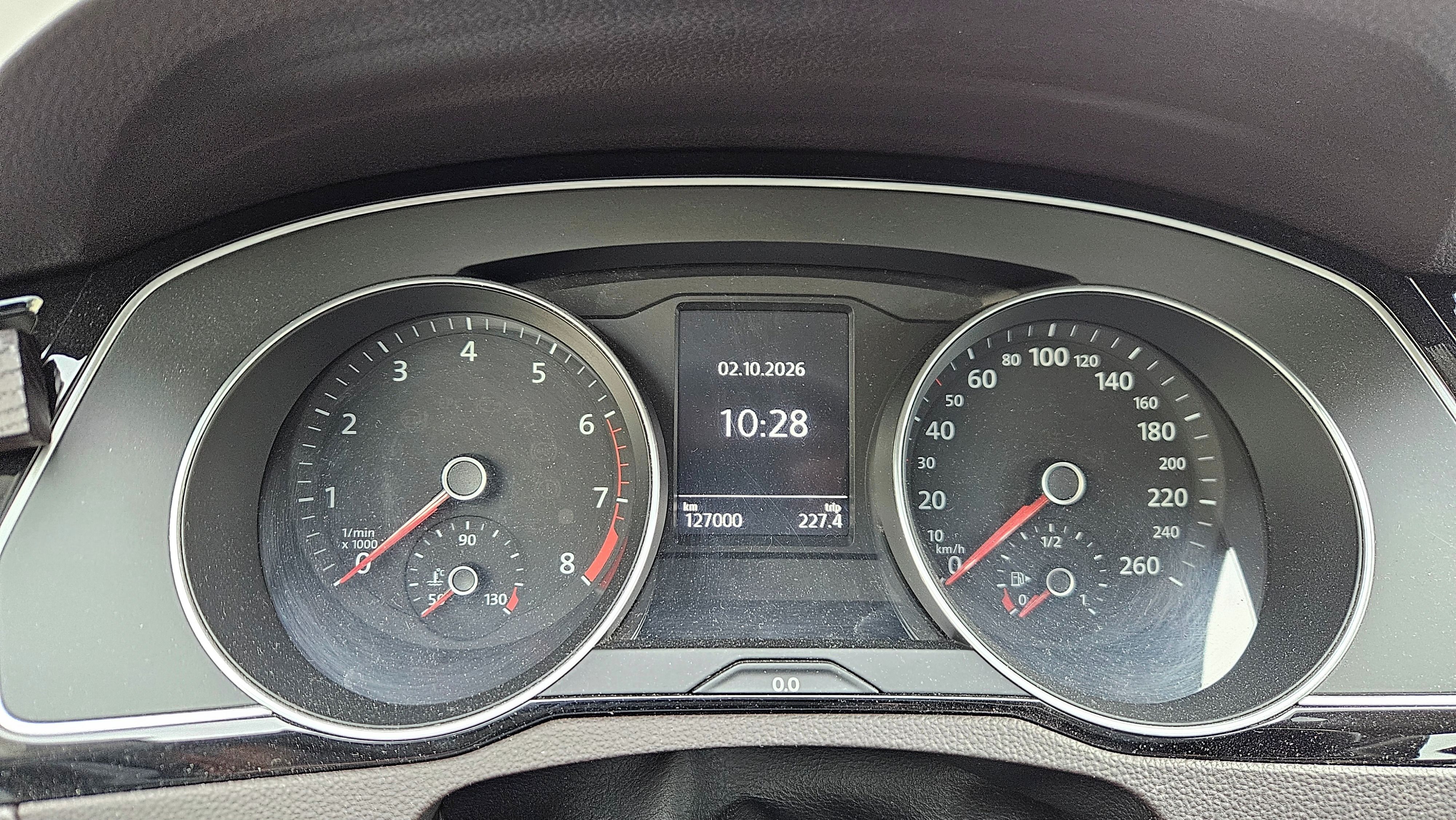 Volkswagen Passat, VW Passat B8 1.8 TSI 132 kW - fotka 5