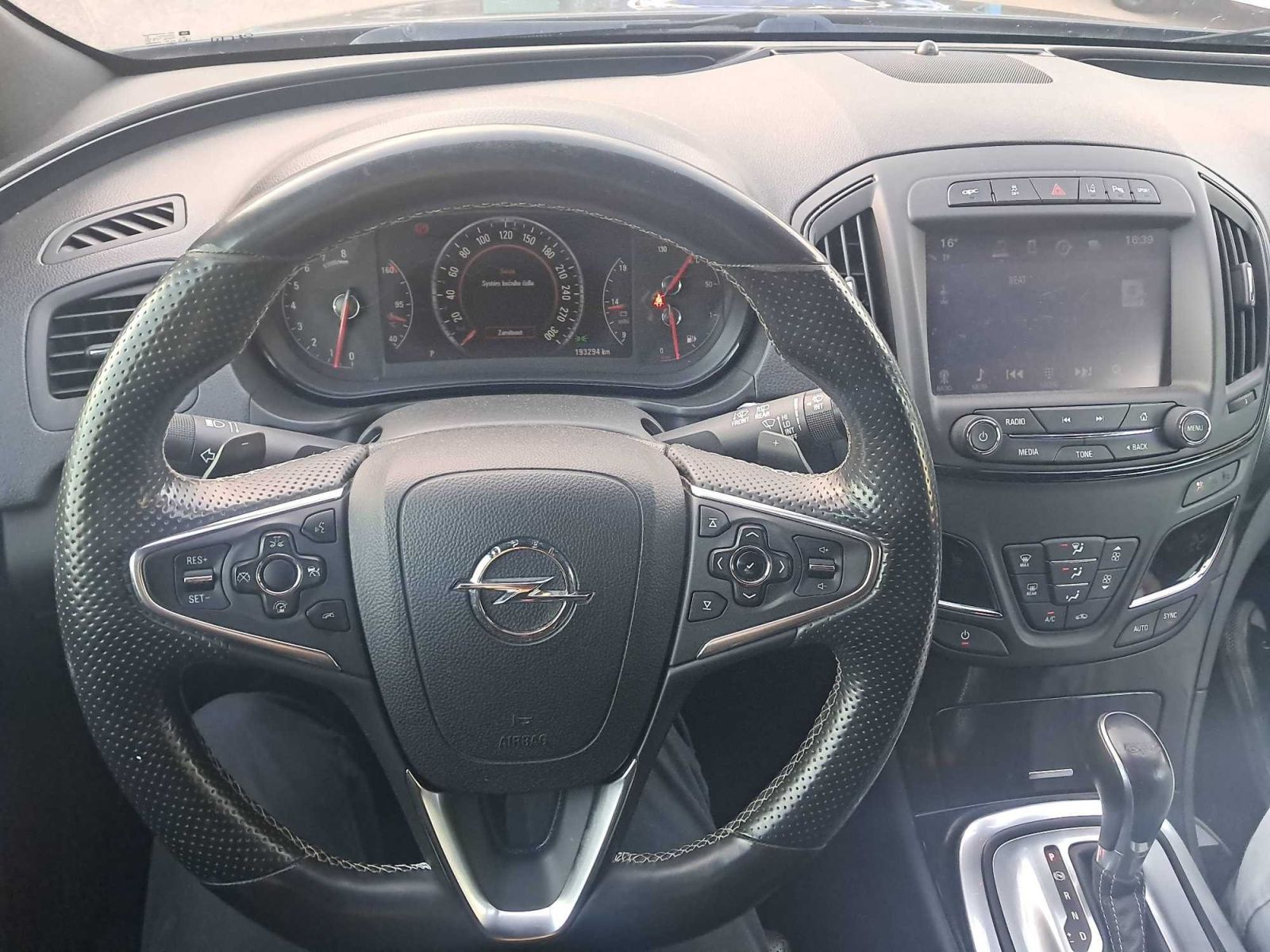 Opel Insignia, 2.8 T OPC, 4X4, Automat, Kůže - fotka 3