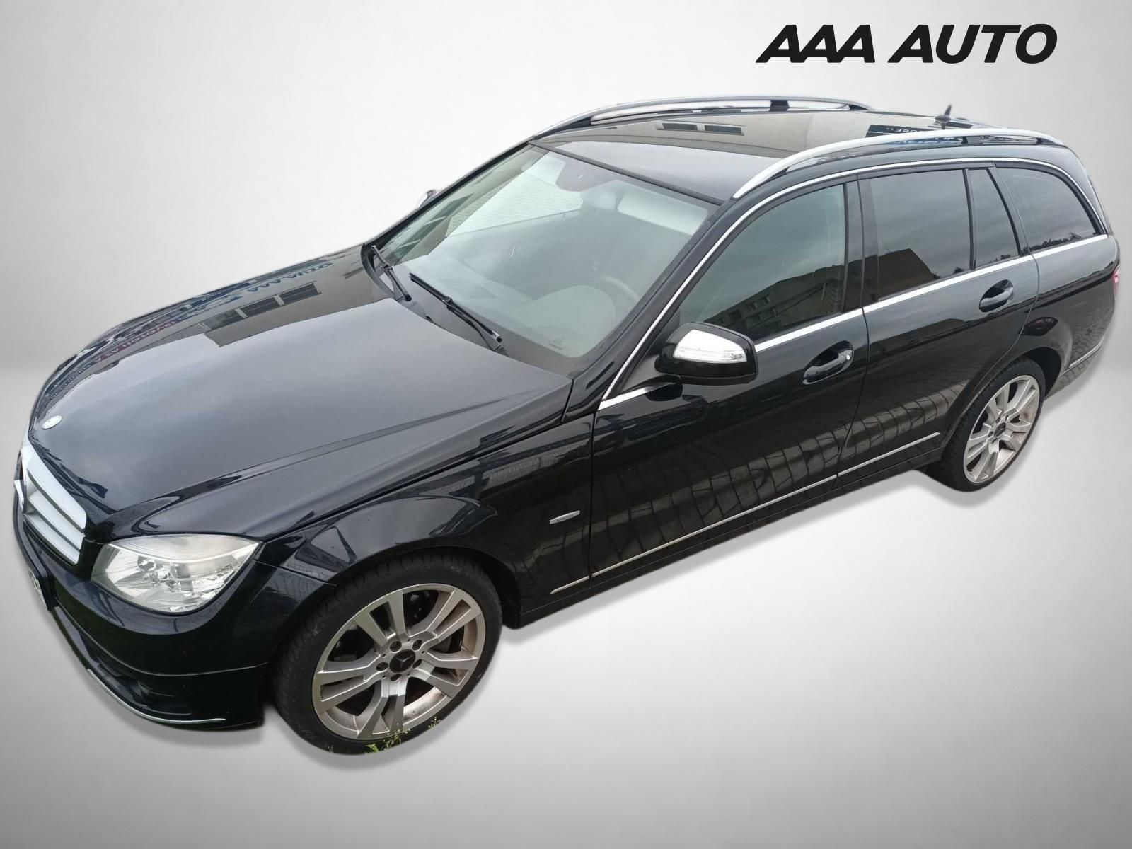 Mercedes-Benz Třídy C, 320 CDI, Kožené sedačky