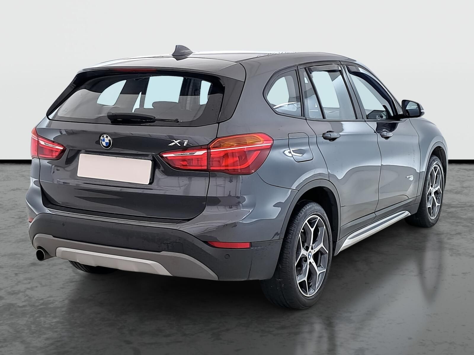 BMW X1, sDrive18d, Automat, Serv.kniha - fotka 5