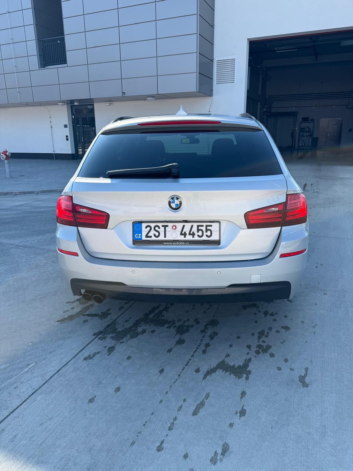 BMW Řada 5, Xdrive - fotka 4