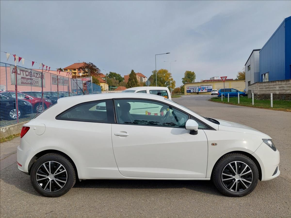 Seat Ibiza, 1,2 i - fotka 4
