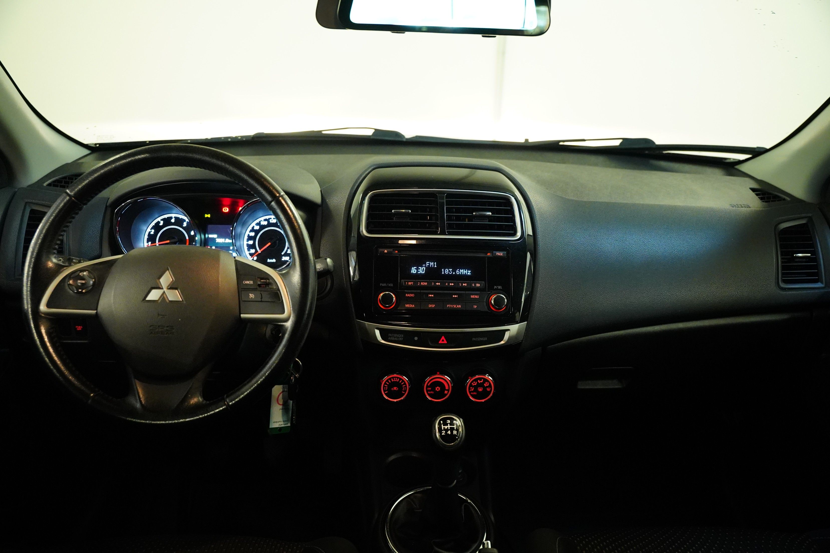 Mitsubishi ASX, 1.6 MIVEC 86 kW - fotka 5