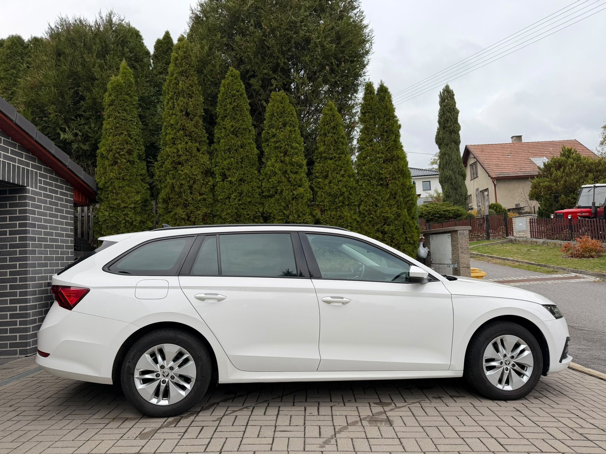 Škoda Octavia, 2,0TDi,ambient+,CZ,M6,1maj,DPH - fotka 4