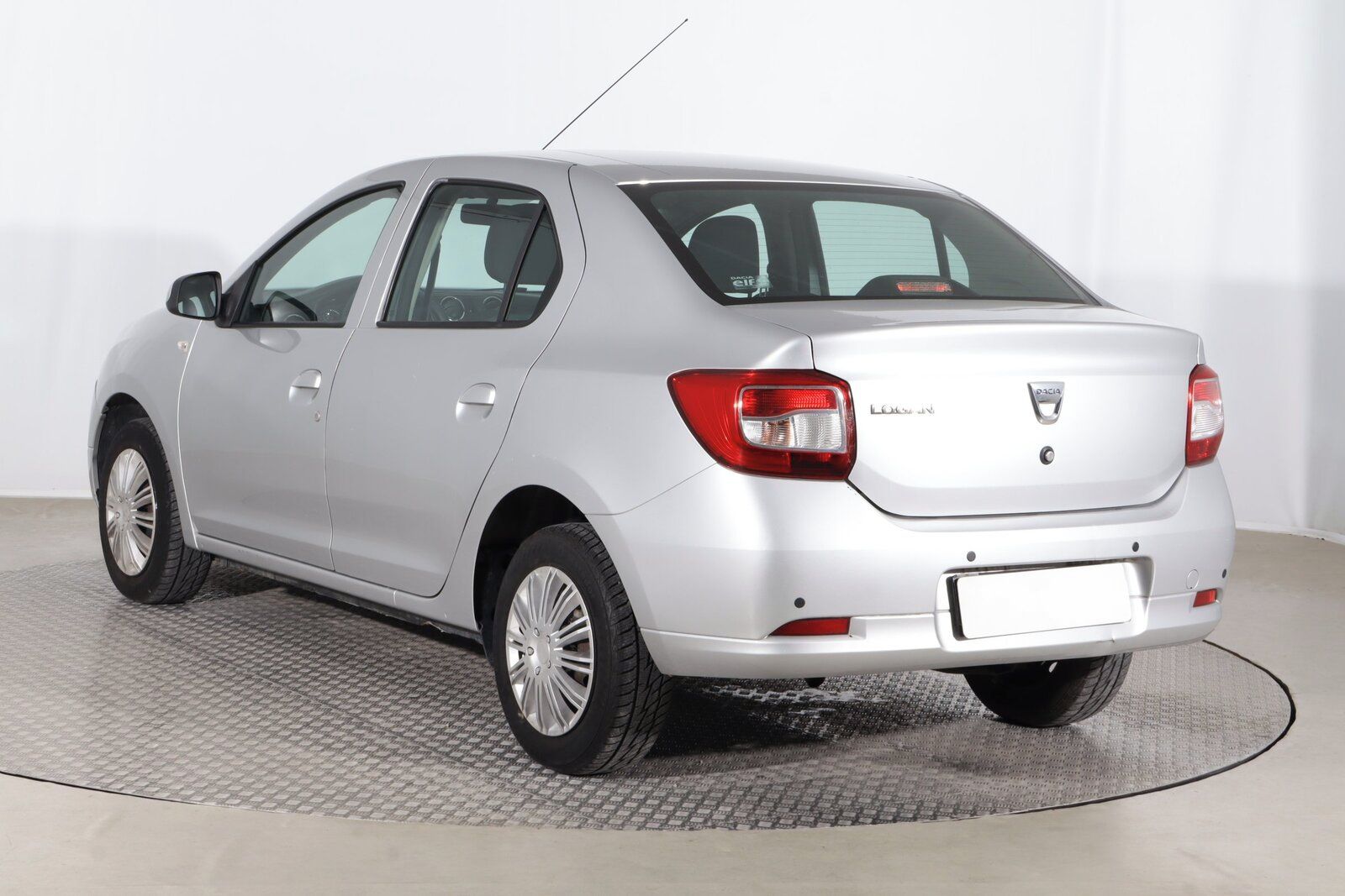 Dacia Logan, 1.2 16V - fotka 4