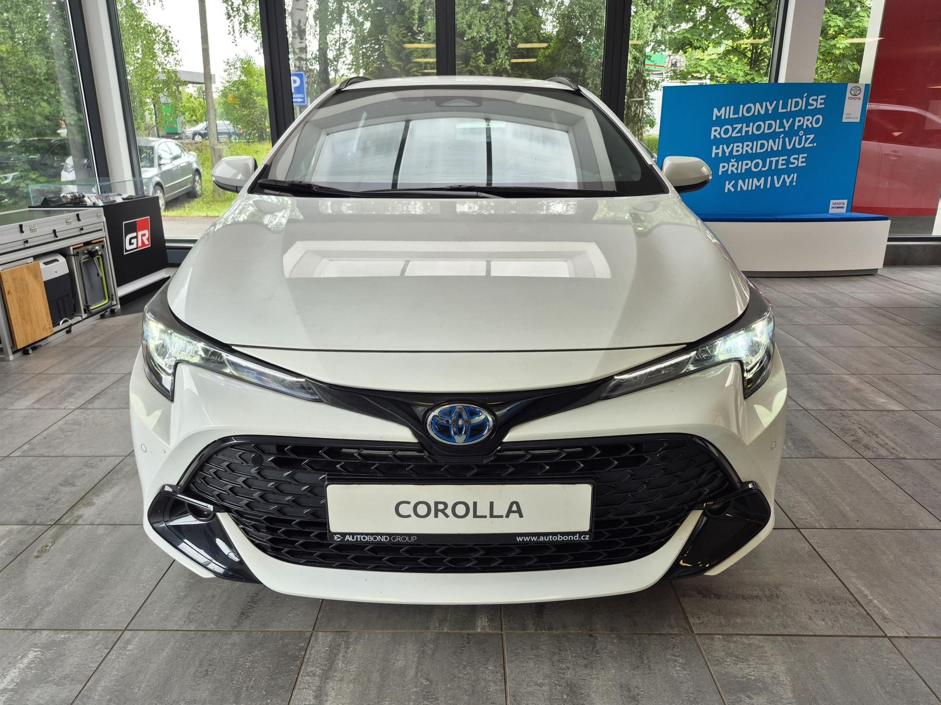 Toyota Corolla, Comfot Tech 1.8 Hybrid (140 k) - fotka 2