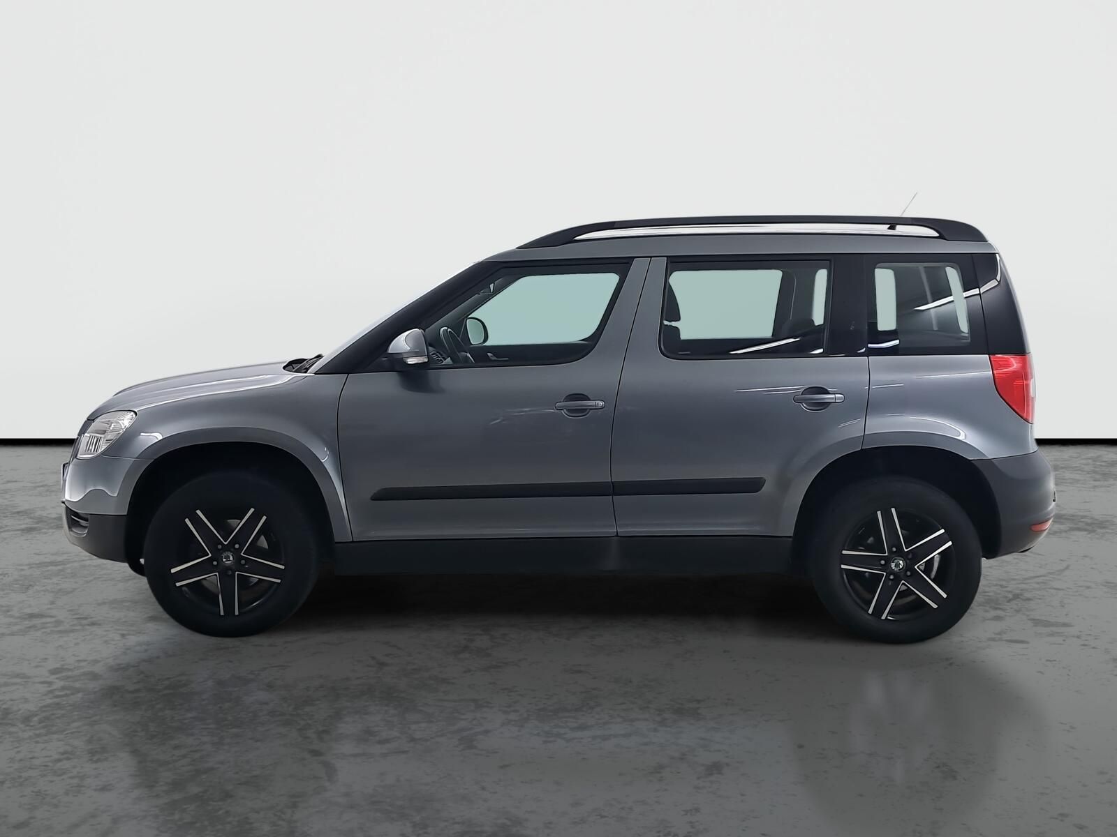 Škoda Yeti, 1.2 TSI, Ambition, Serv.kniha - fotka 3