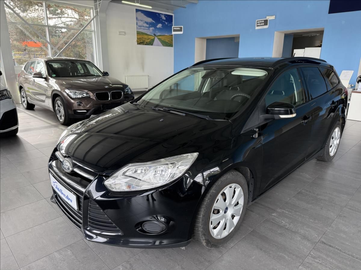 Ford Focus, 1,6   TDCi 70kW,TREND,SERVISKA - fotka 3