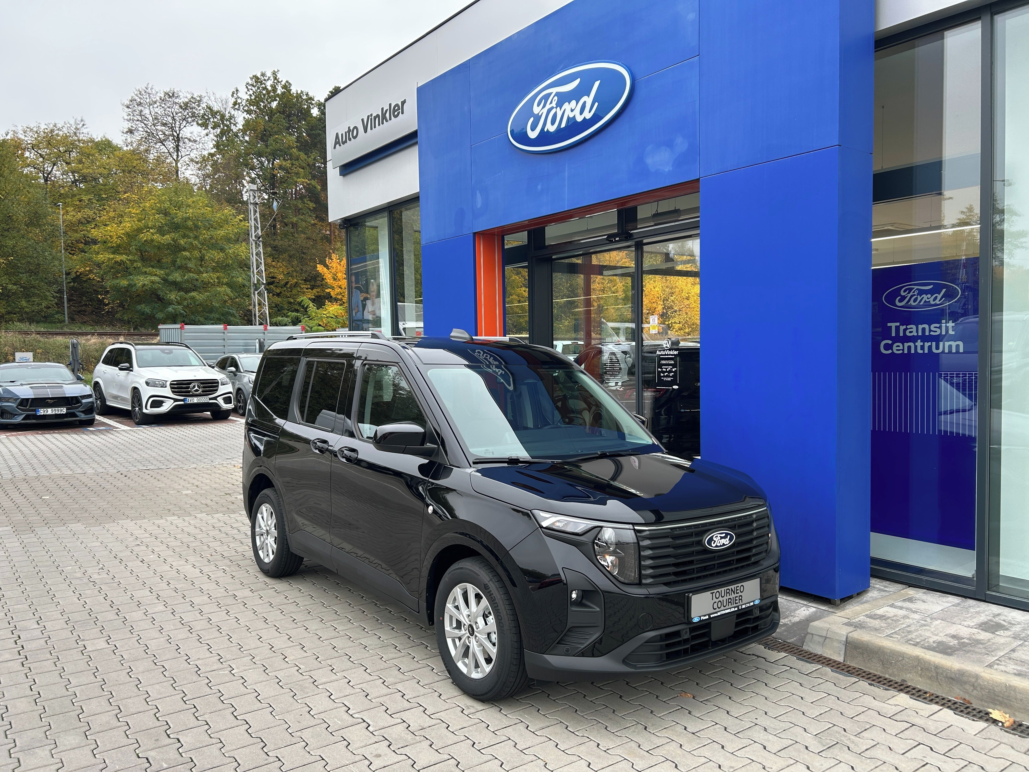 Ford Tourneo Courier, 1.0 EcoBoost 92 kW Titanium L1