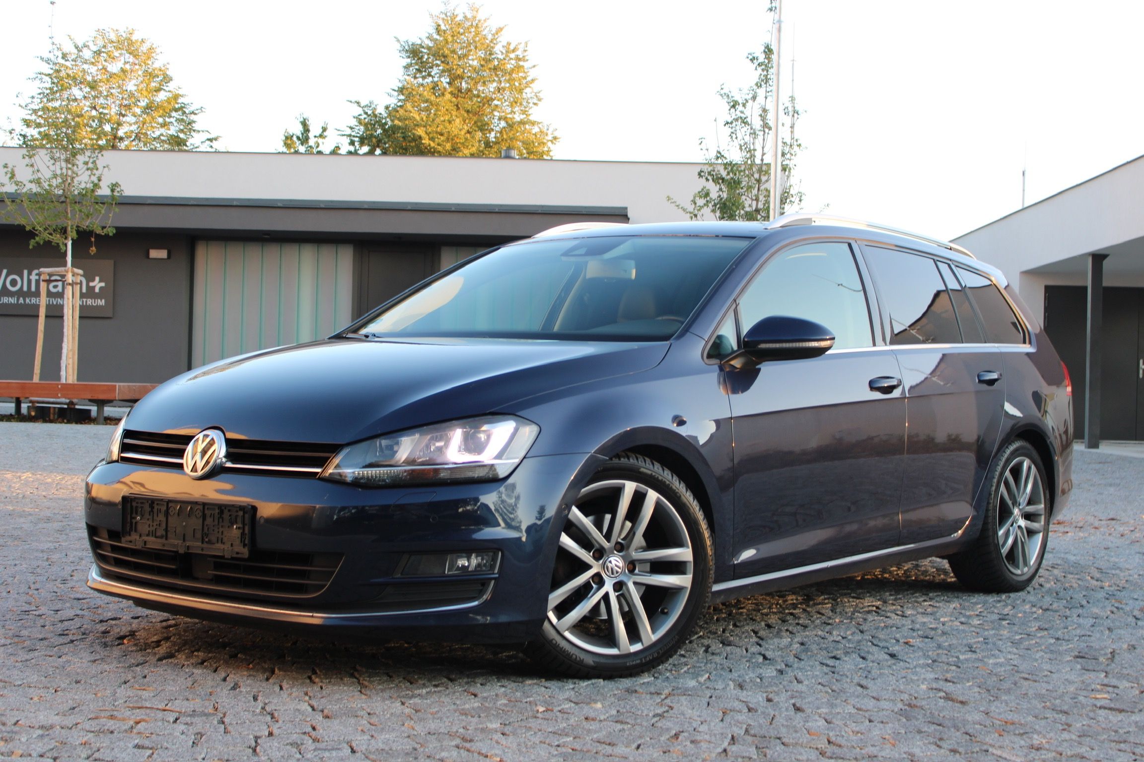 Volkswagen Golf, 1.4TSI/HIGHLINE/ŘEMEN/TAŽNÉ - fotka 3