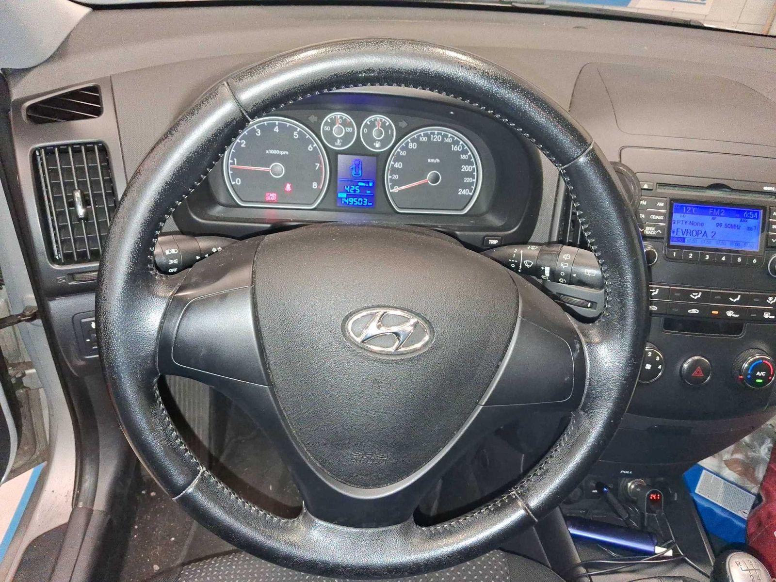 Hyundai i30, 1.4 CVVT, Serv.kniha, po STK - fotka 3