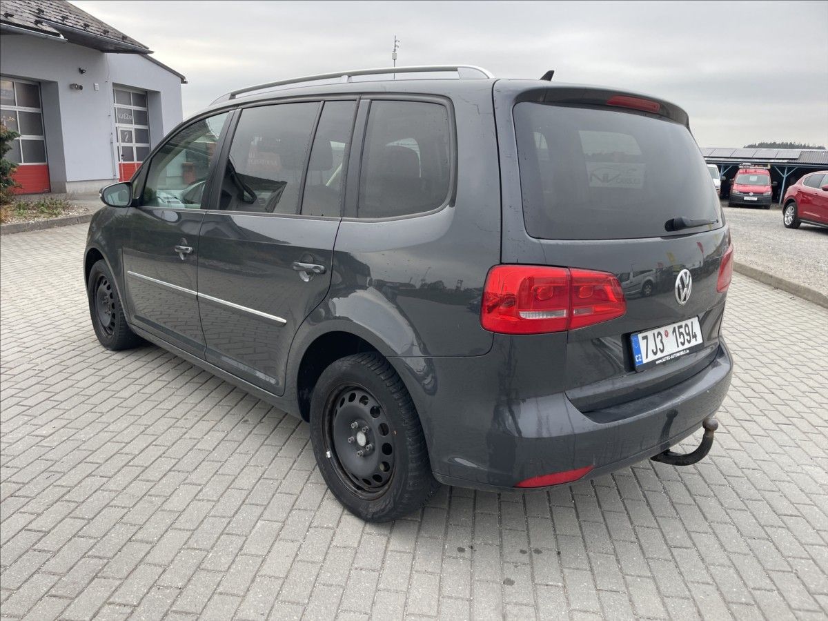 Volkswagen Touran, 2,0 TDi 103kw DSG Highline Pan - fotka 3