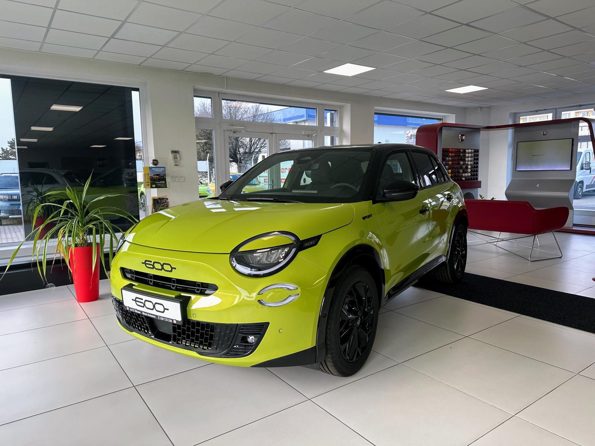Fiat 600, Sport 1,2 Turbo Hybrid 145k AT - fotka 3