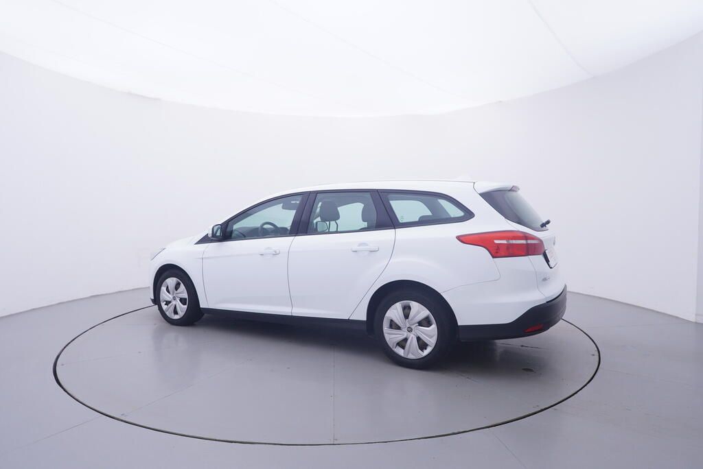 Ford Focus, 1.6 16V 77 kW - fotka 3