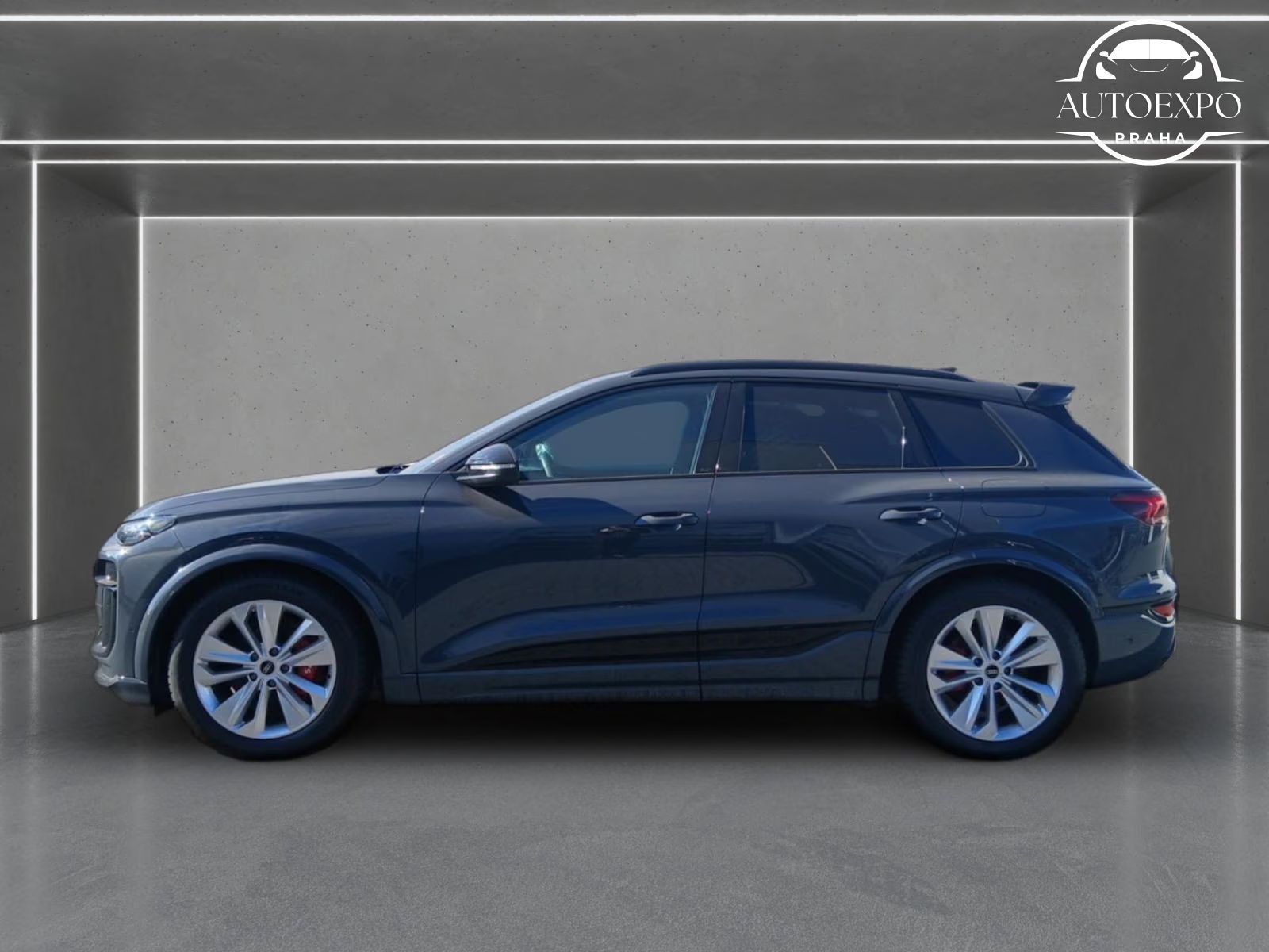 Audi e-tron, SQ6*edition one grey * - fotka 5