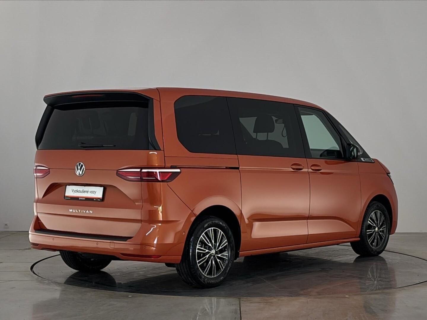 Volkswagen Multivan, 2.0 TDI / 110 kW Life DSG - fotka 2
