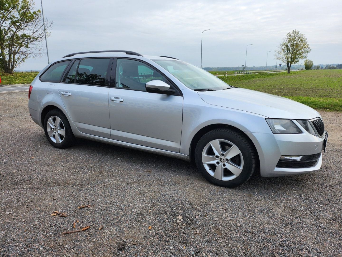 Škoda Octavia, 1.6 tdi kombi - fotka 3