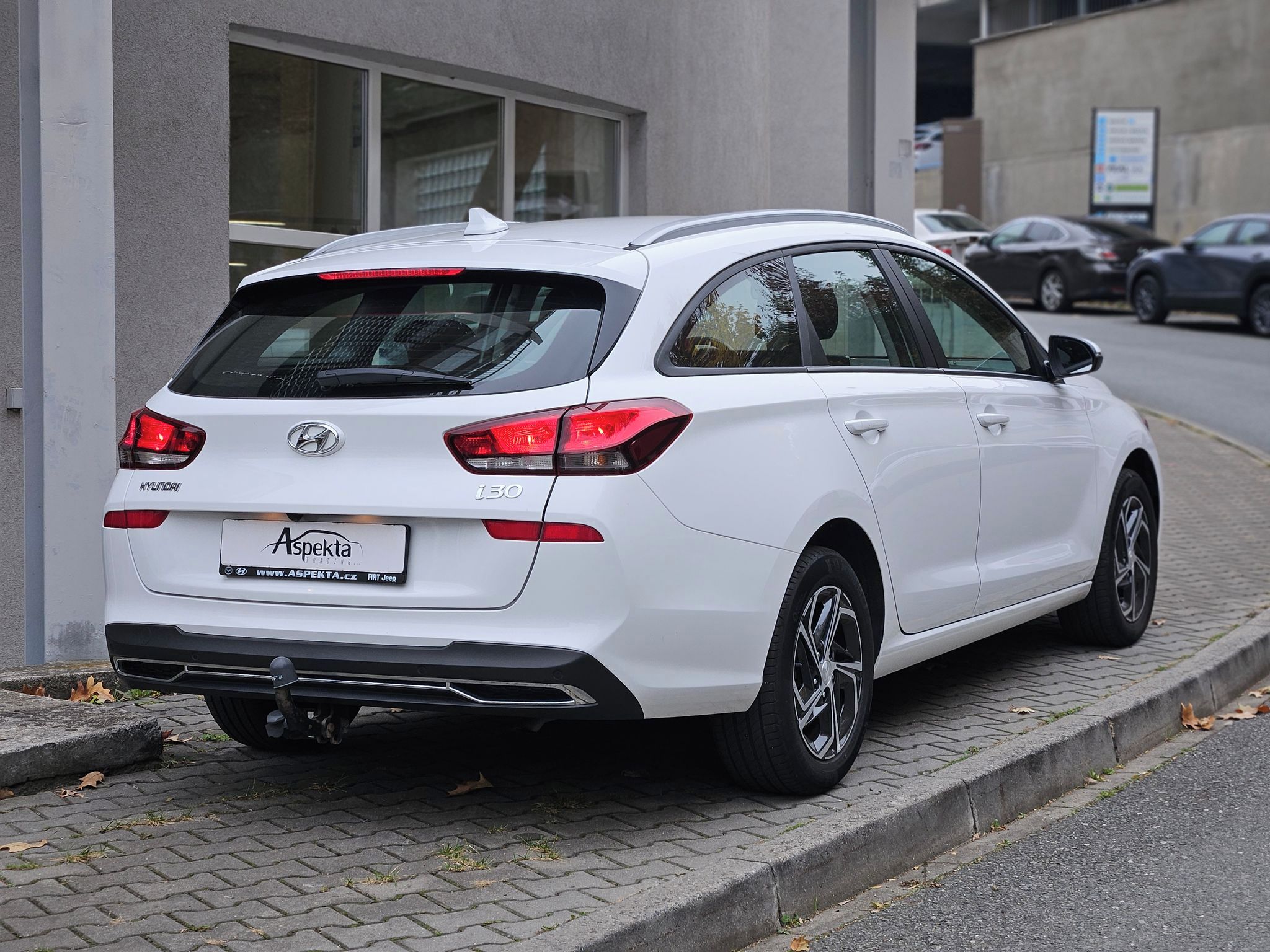 Hyundai i30, 1,5i, Comfort 16", 1.majitel - fotka 5
