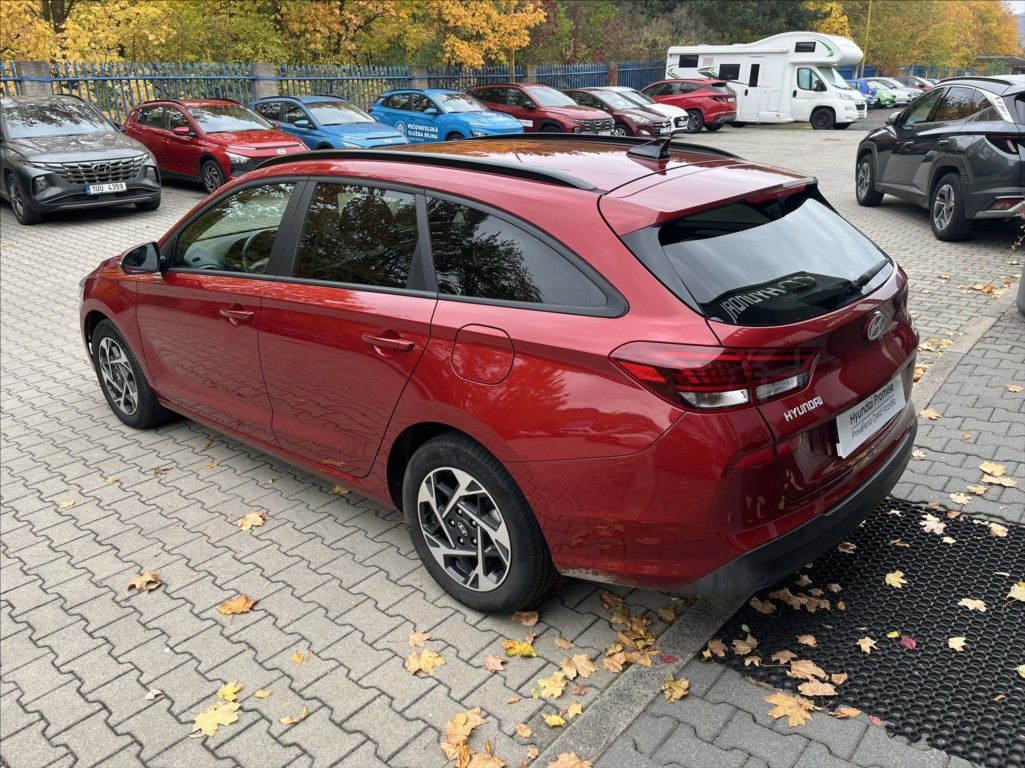 Hyundai i30, 1,5 i CVVT 71kW  GO Czech! - fotka 5
