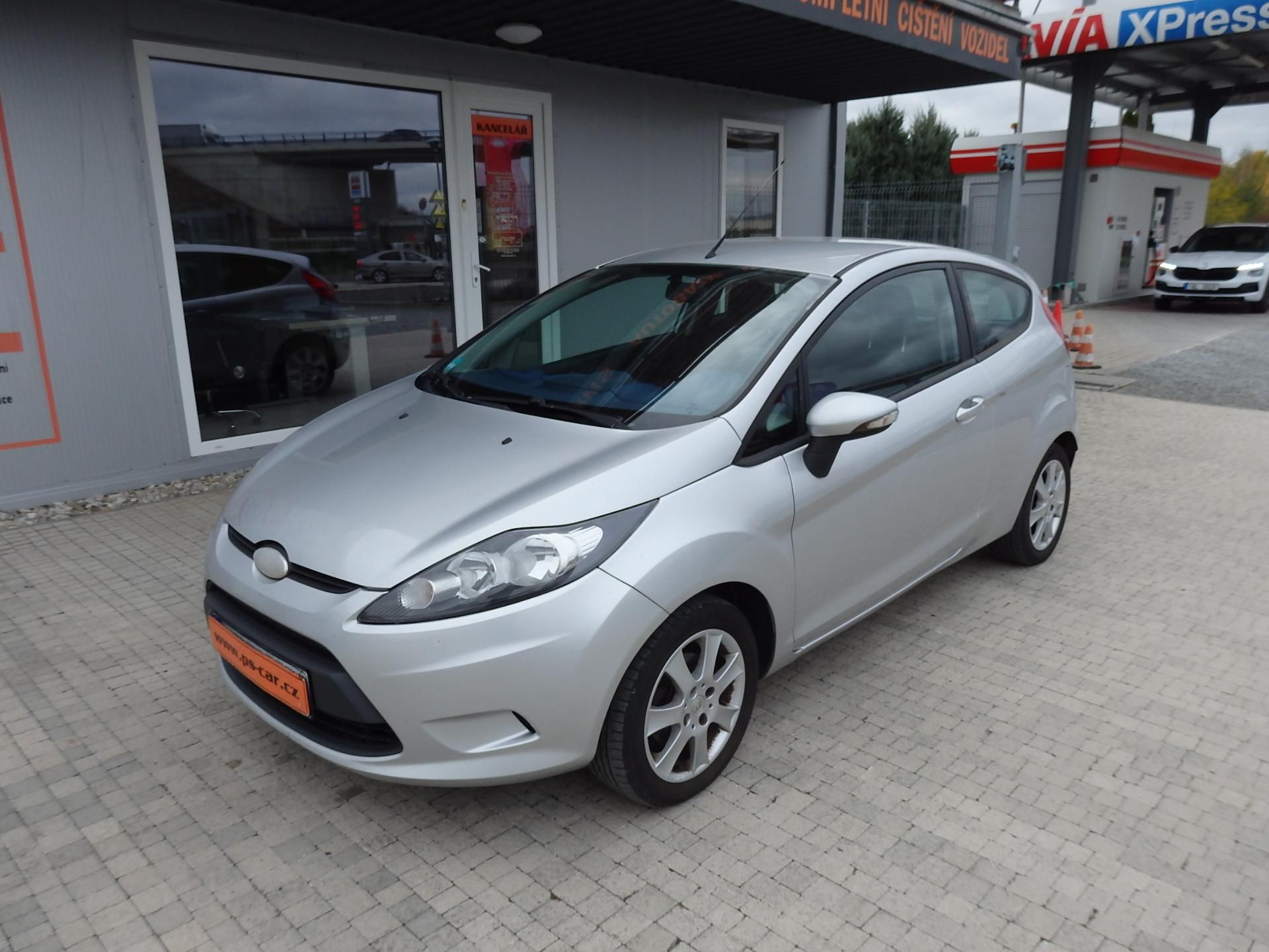 Ford Fiesta, 1.2i ASR, KLIMATIZACE - fotka 2