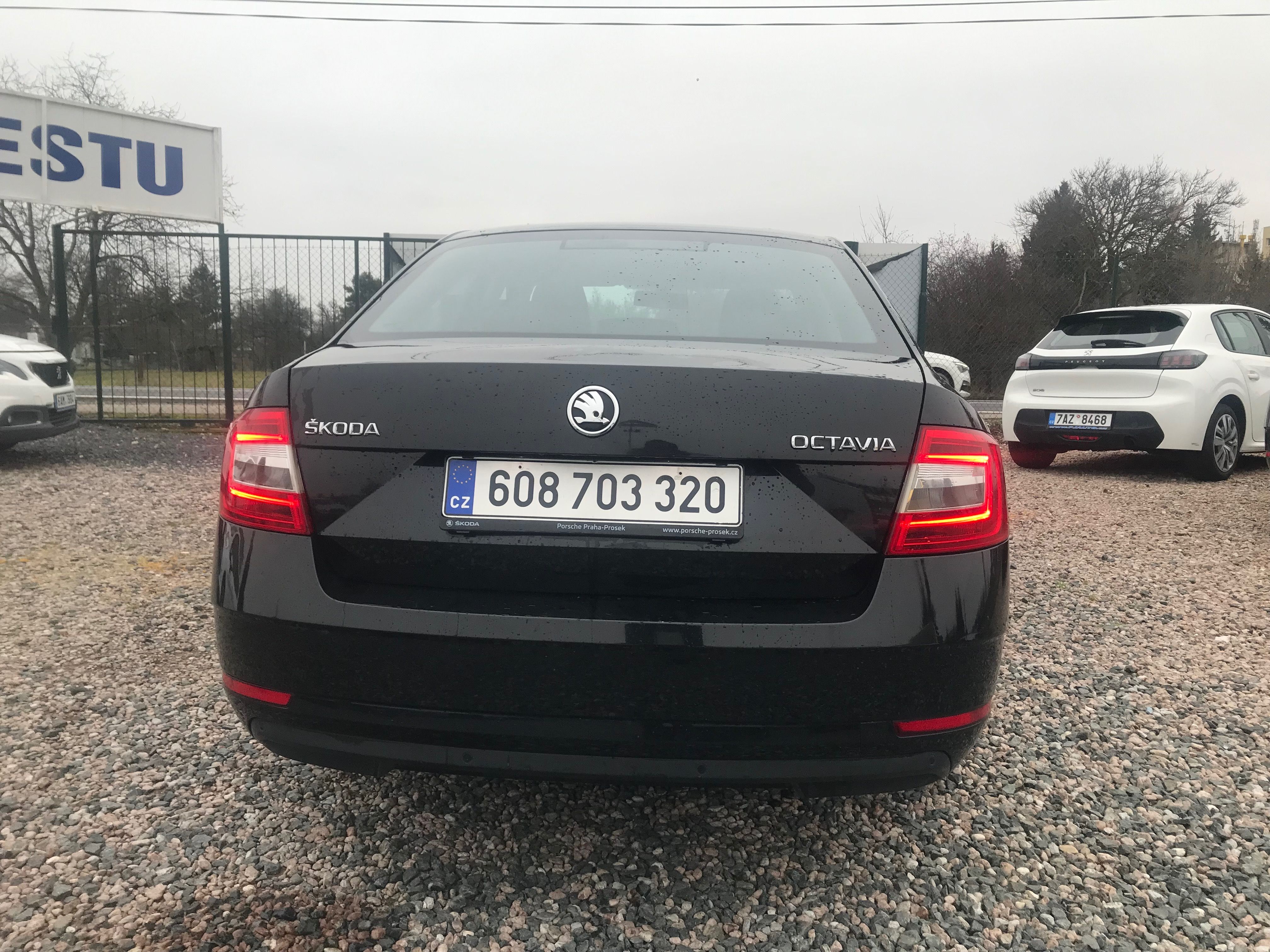 Škoda Octavia, 1.6 TDI 85 KW,TEMPOMAT,KLIMA - fotka 6