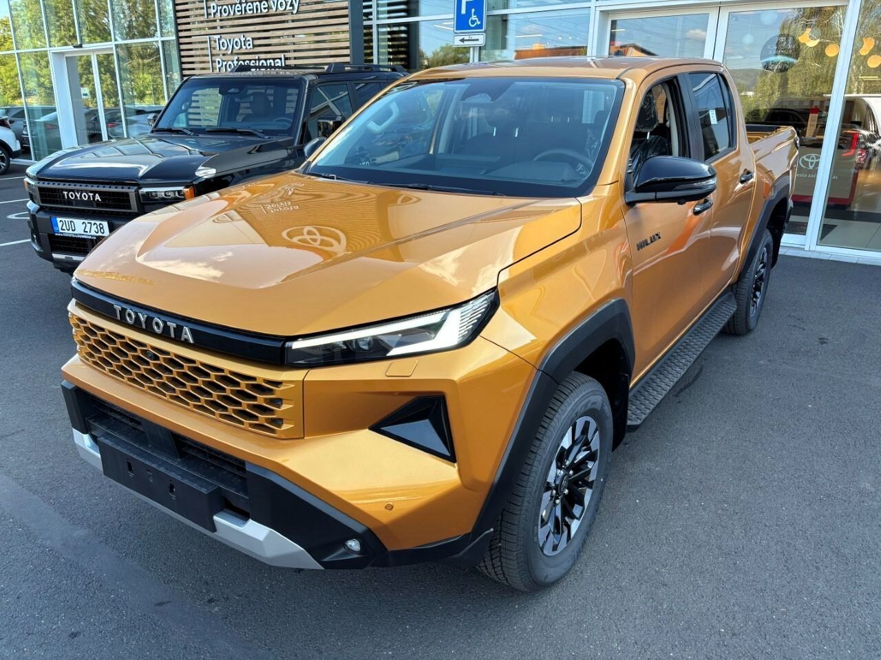 Toyota Hilux, Executive 4x4 - fotka 3