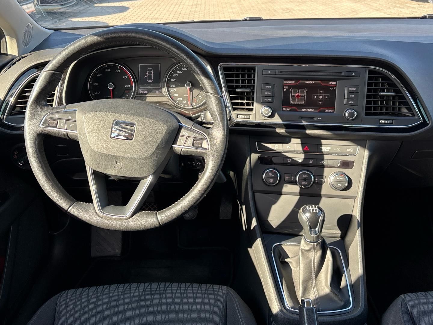 Seat Leon, 1.4 TSI / 92 kW Style - fotka 5