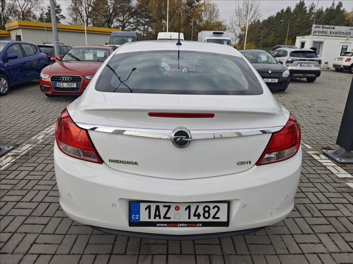 Opel Insignia, 2,0 CDTi automat  Edition - fotka 5