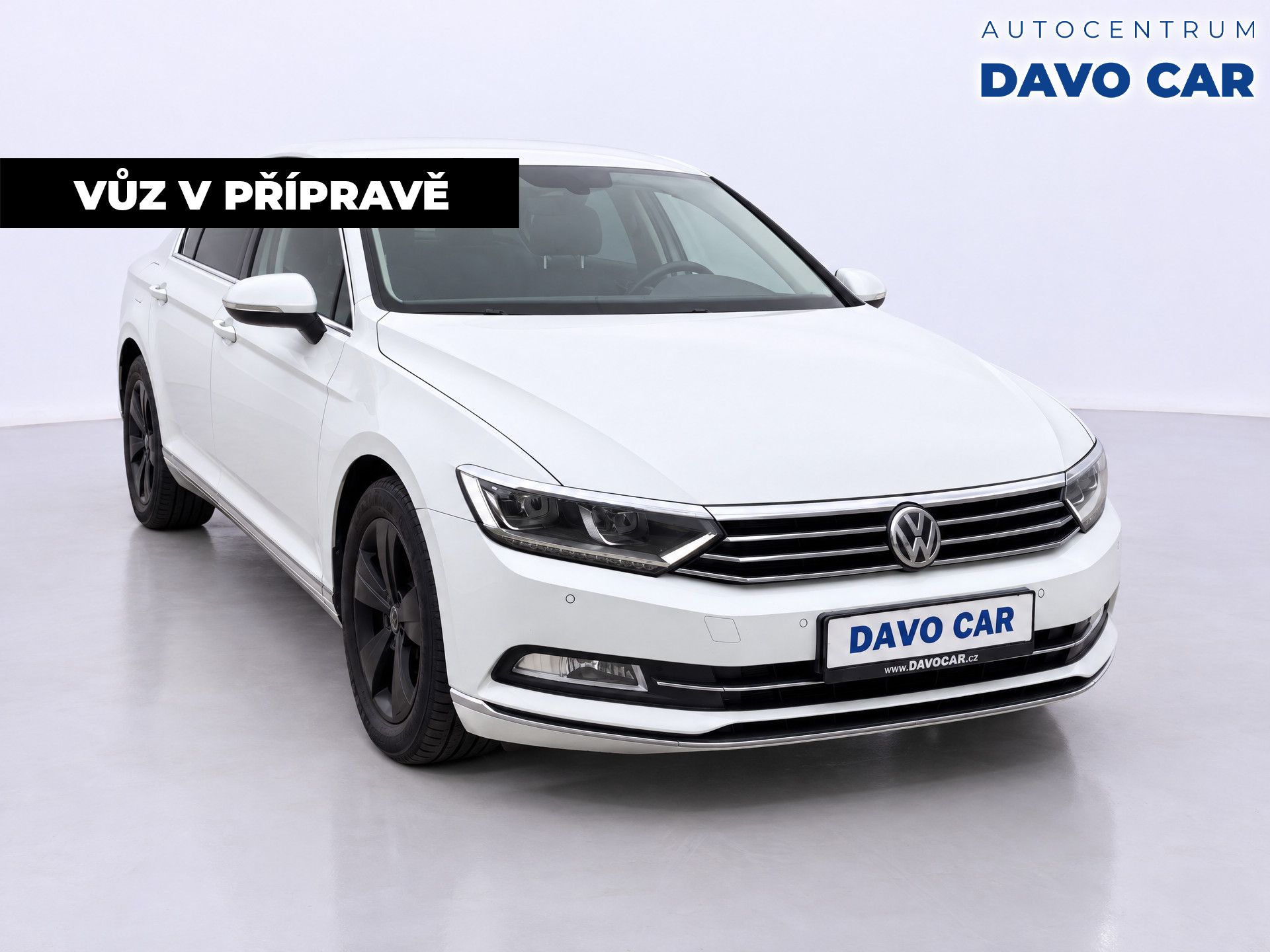 Volkswagen Passat, 2,0 TDi 110kW DSG Highline CZ - fotka 4