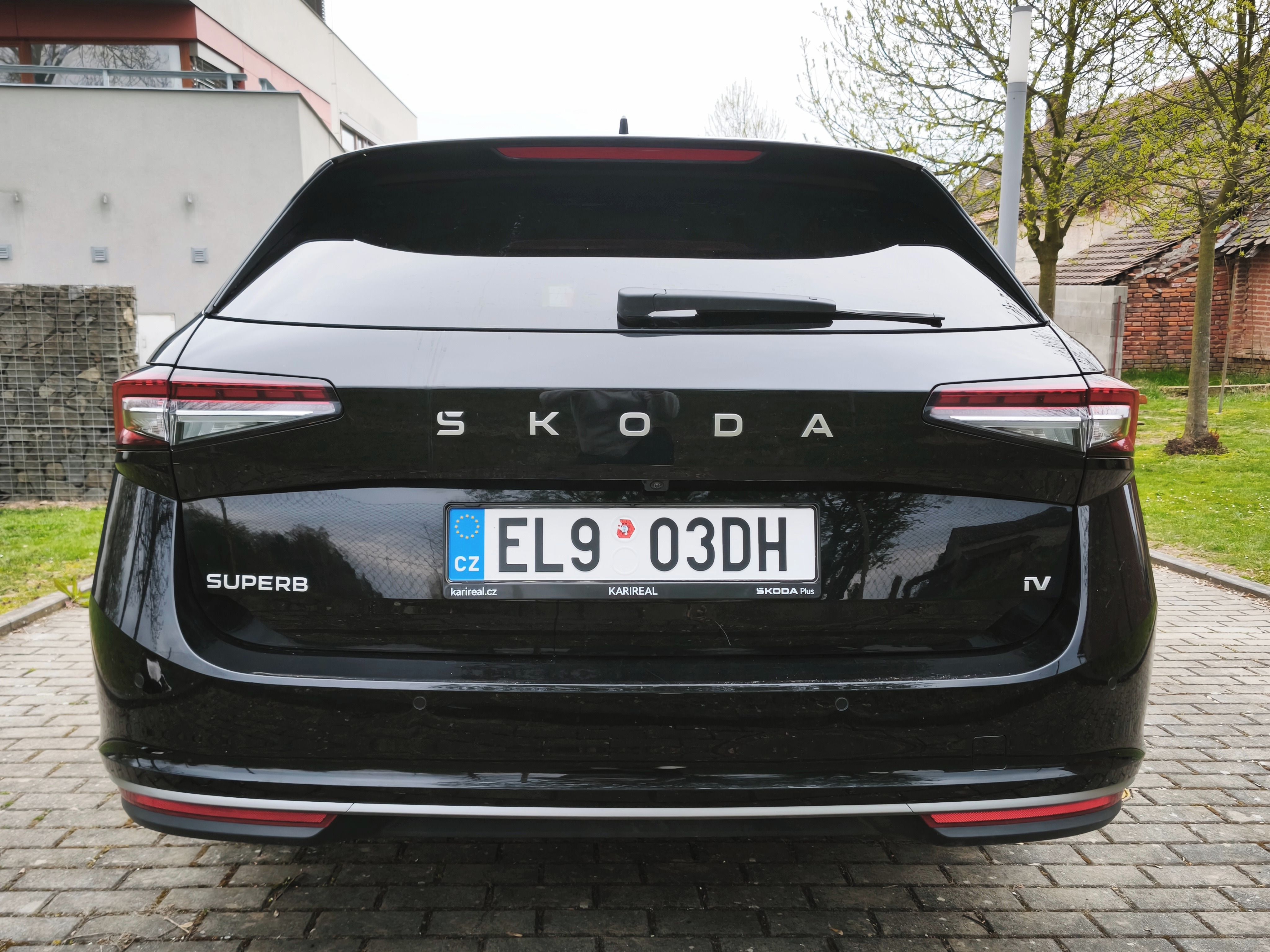 Škoda Superb, L&K 2025 závěs DPH 40tis km - fotka 3