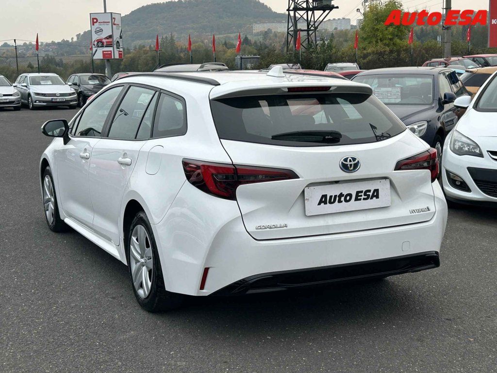 Toyota Corolla, 1.8 i,1.maj,ČR,Active,AT - fotka 6