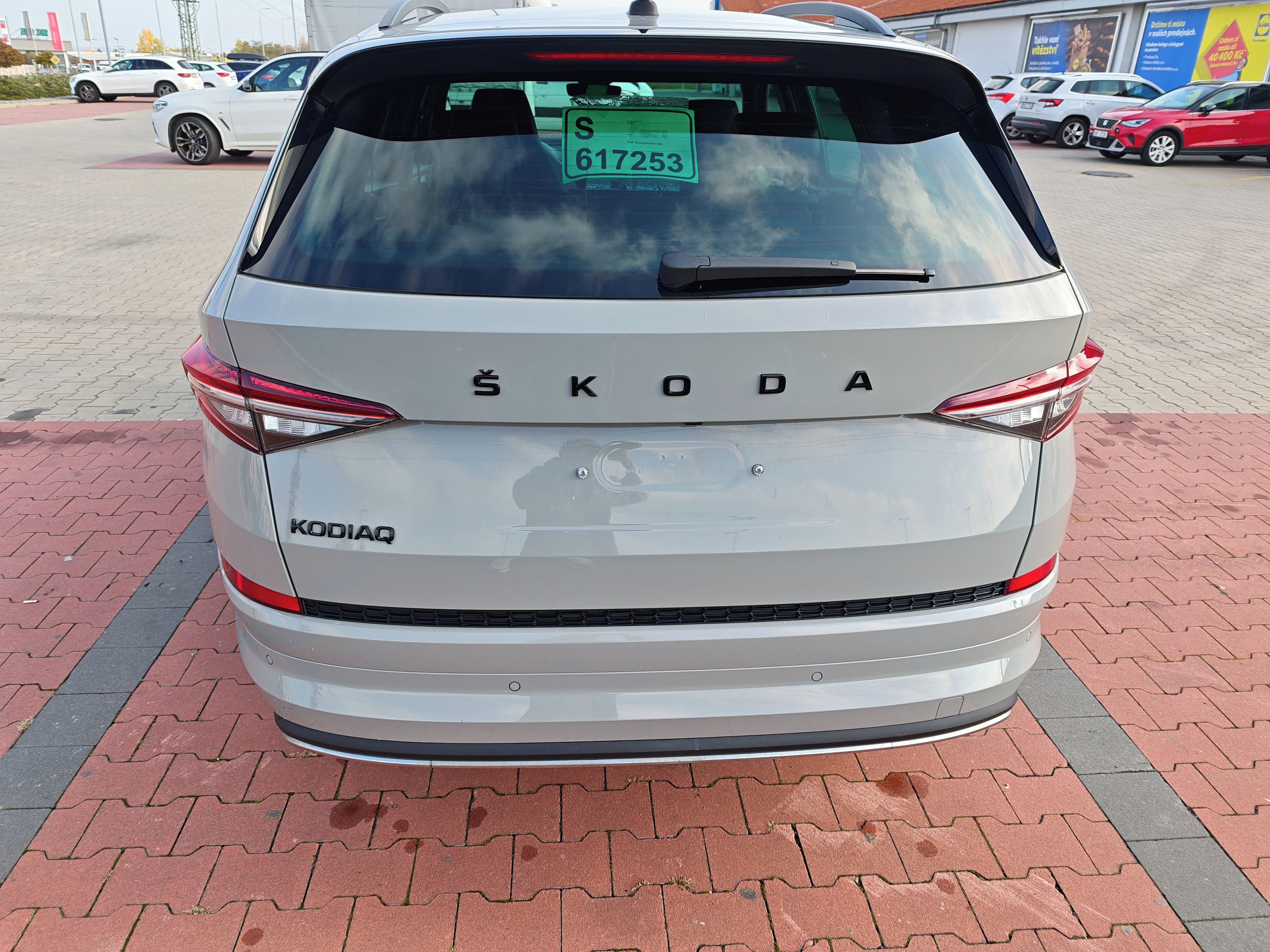 Škoda Kodiaq, Sportline, 7 míst, tažné - fotka 5