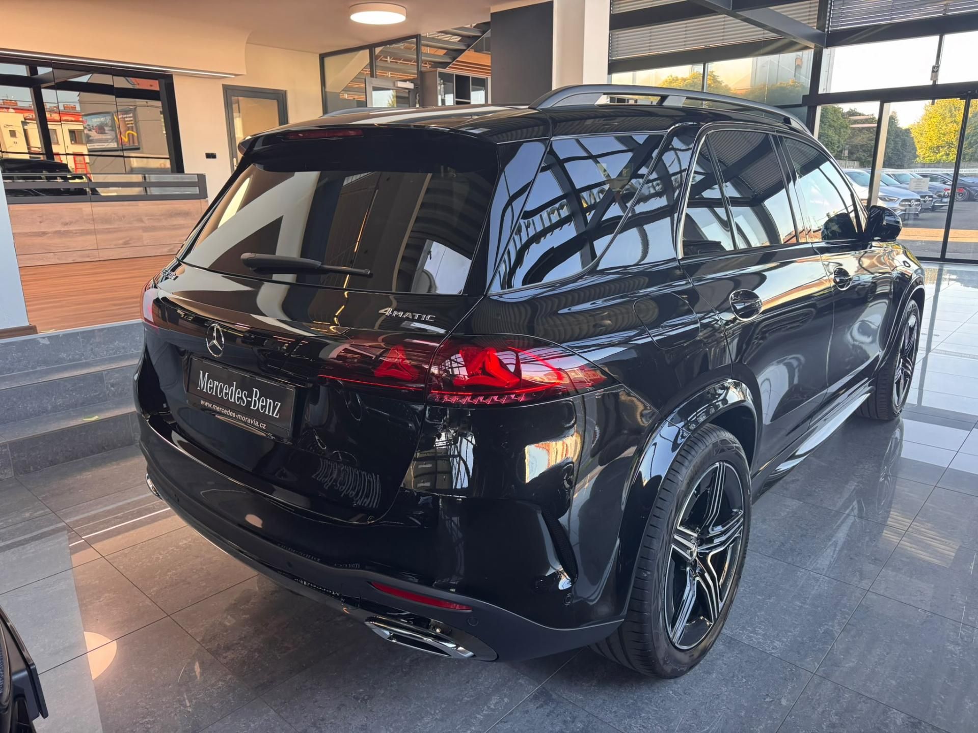 Mercedes-Benz GLE, 350 d 4MATIC - fotka 4