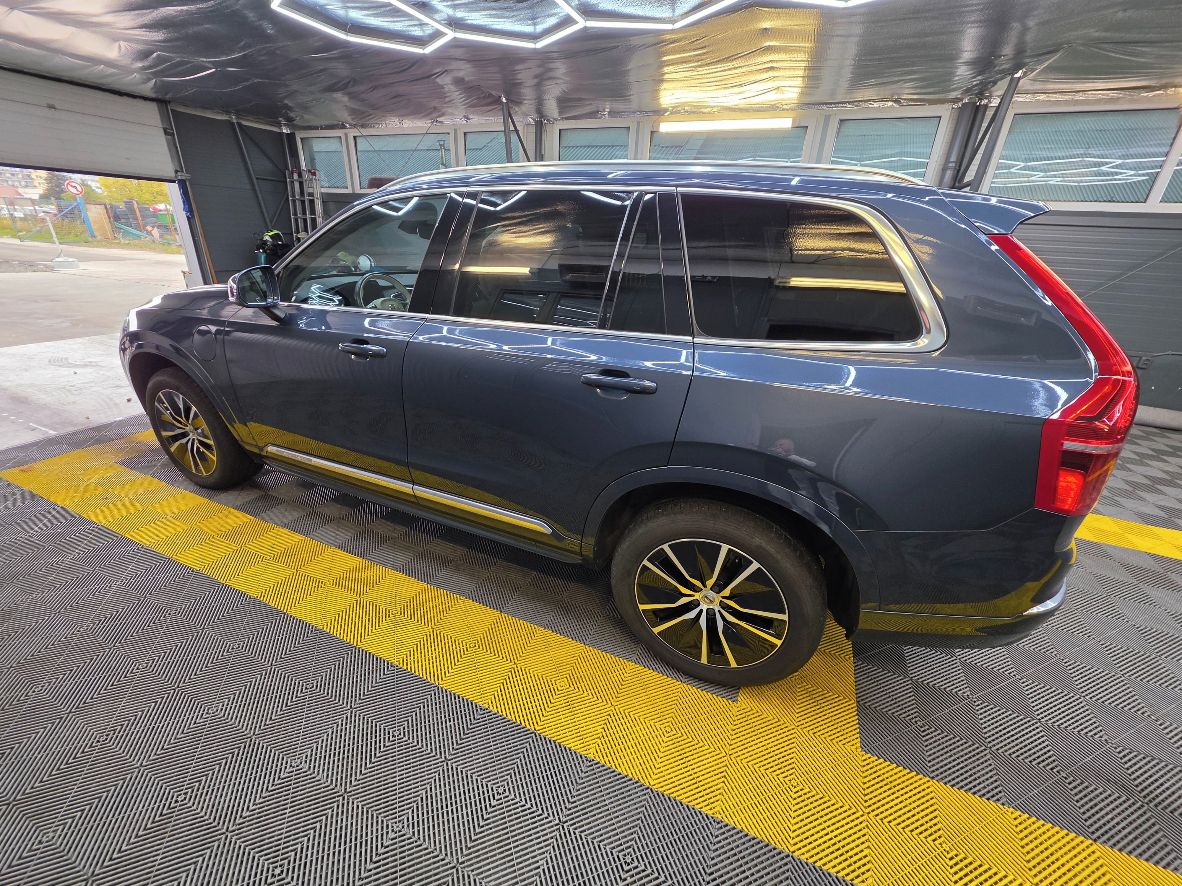 Volvo XC90 - fotka 3