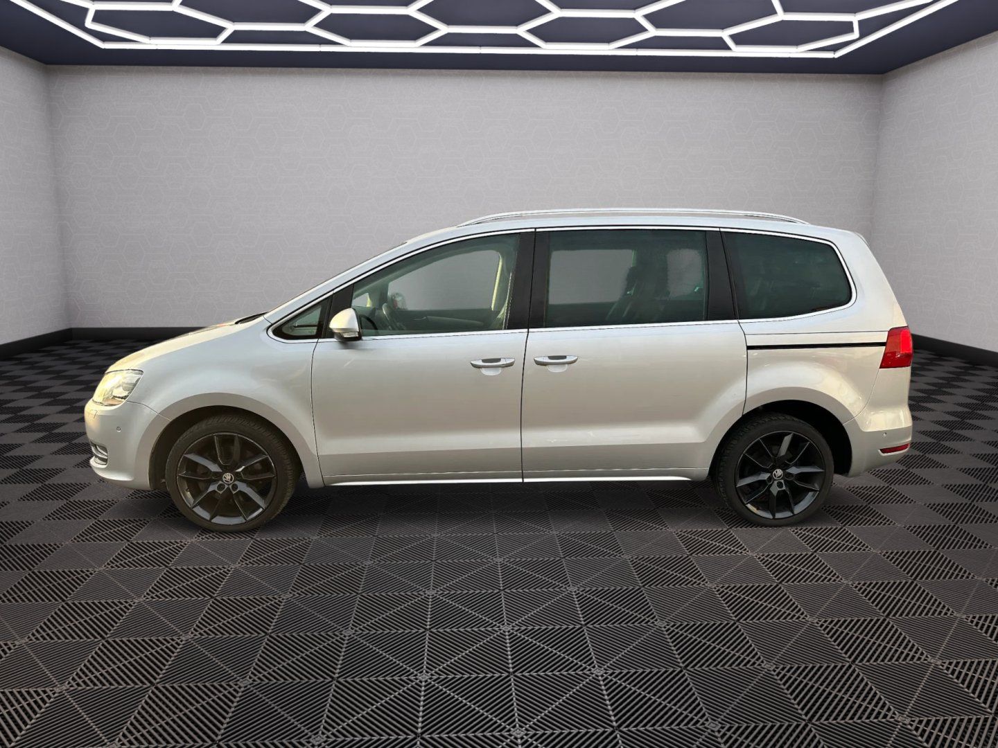 Volkswagen Sharan, 2.0Tdi 125kw DSG Highline - fotka 4