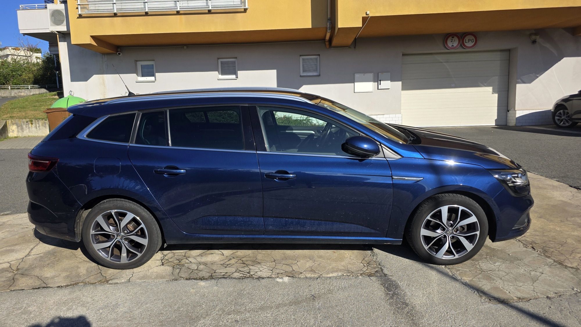 Renault Mégane, 1,5 DIESEL BEZ ADBLUE - fotka 5