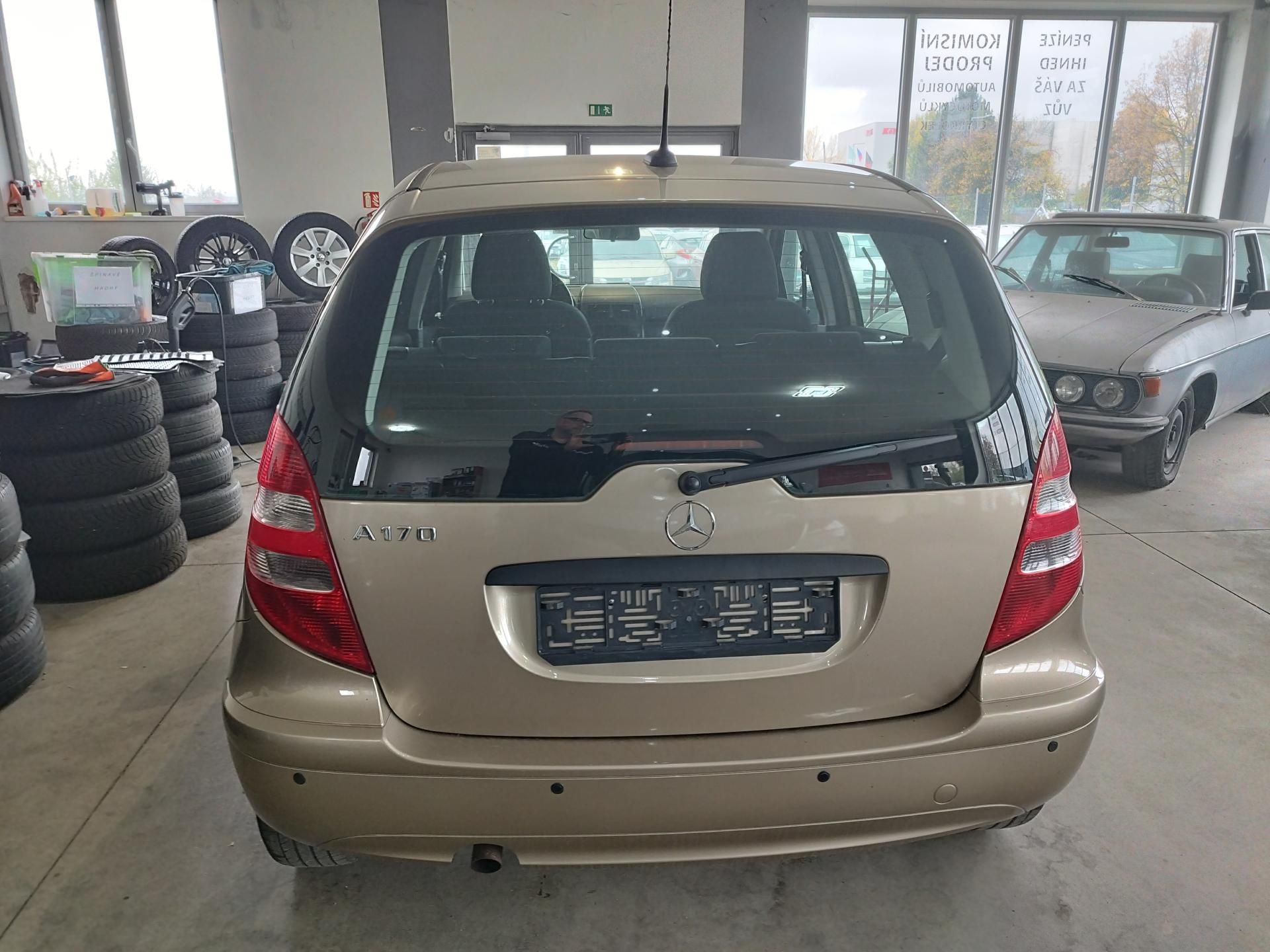 Mercedes-Benz Třídy A, 1,7I,85KW,KLIMA,ALU,SER.KN - fotka 6
