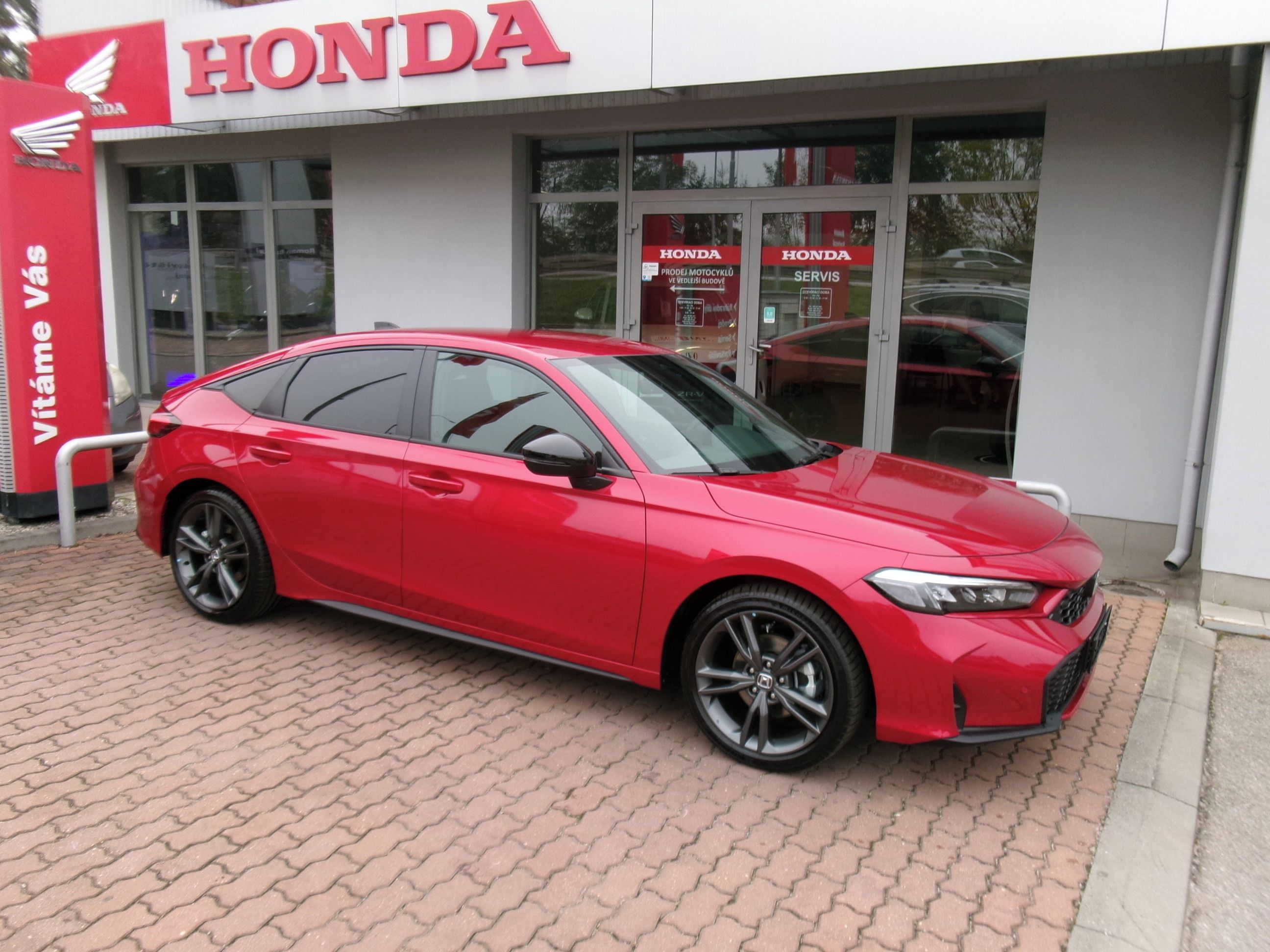 Honda Civic, 2.0e:HEV SPORT PLUS 2027 - fotka 5