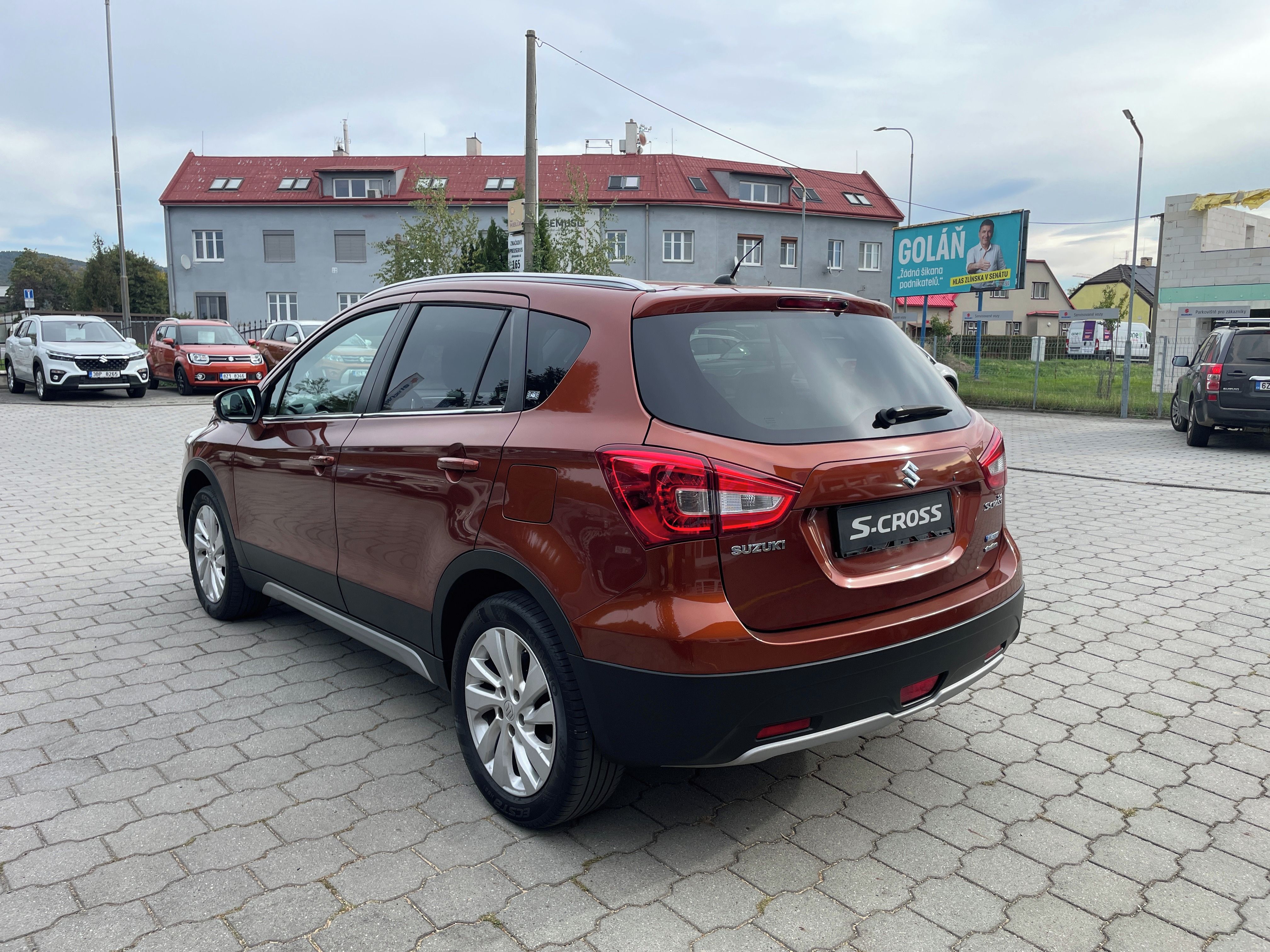 Suzuki SX4 S-Cross, 1,4 Premium 4x4 Hybrid - fotka 5